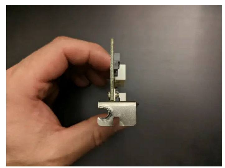 Dual sata motherboard external connector expansion - photo 2