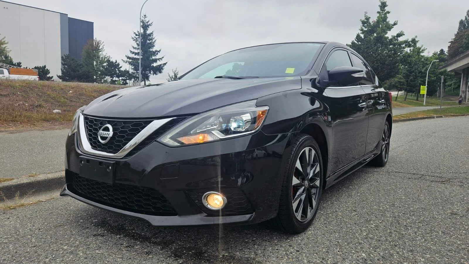 2016 Nissan Sentra SR, Clean Title, Financing Available thumbnail