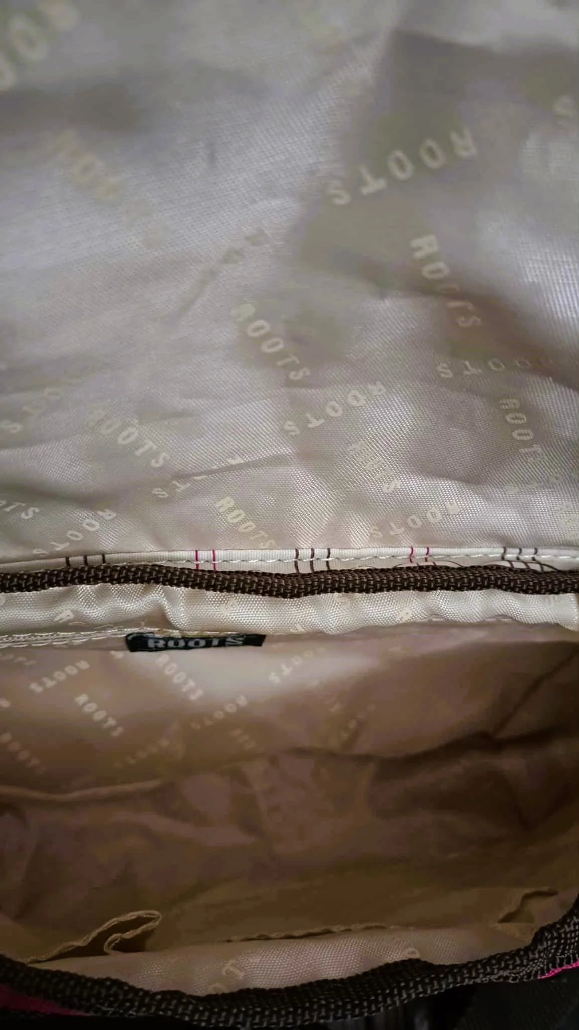 New Genuine Roots Canvas Crossbody Messenger Bag image indicator(6)