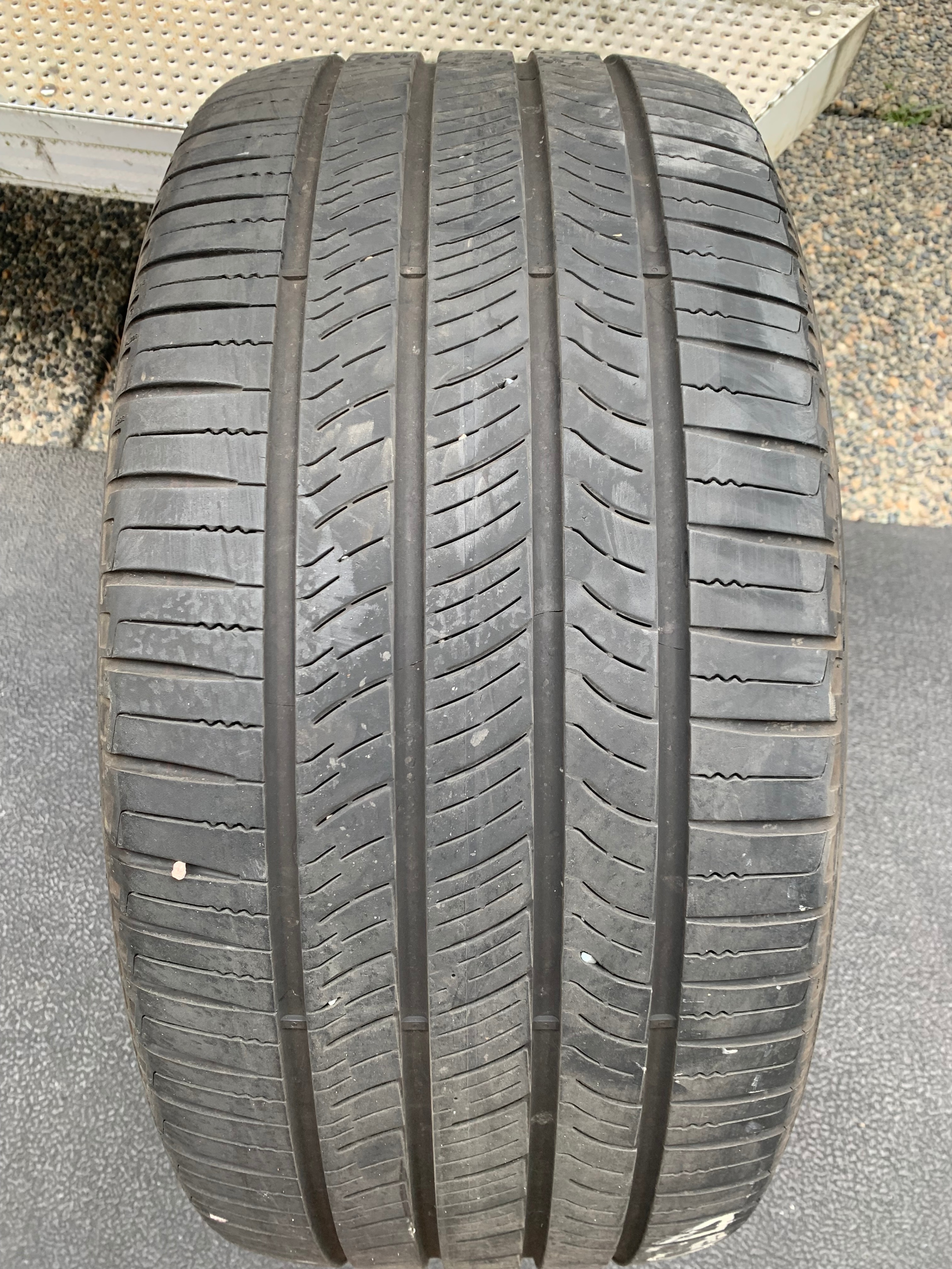 1 X single 255/45/19 Pirelli Scorpion MS TO with 65% tread