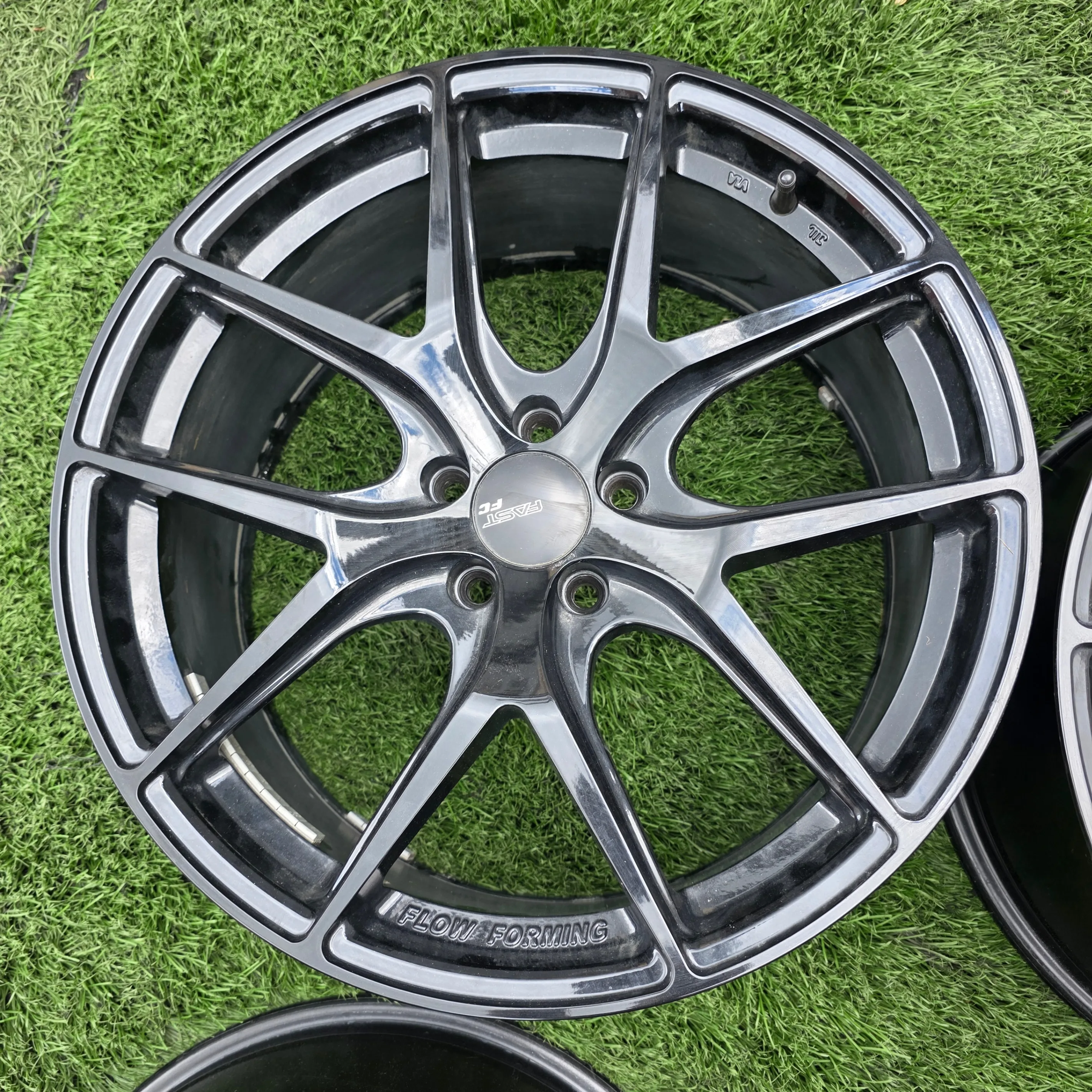 19 inch Fast FC04 flow form light weight alloy rims 5x108 image indicator(2)