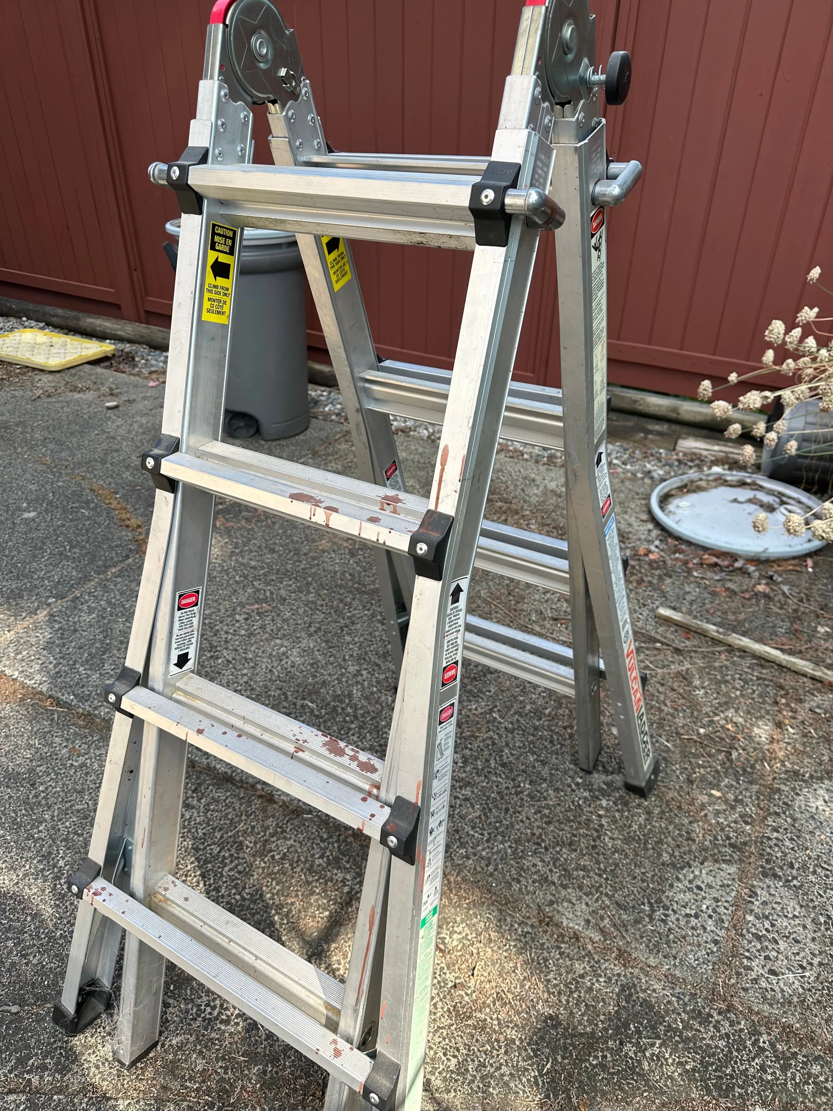 Heavy Duty Aluminum Ladder thumbnail