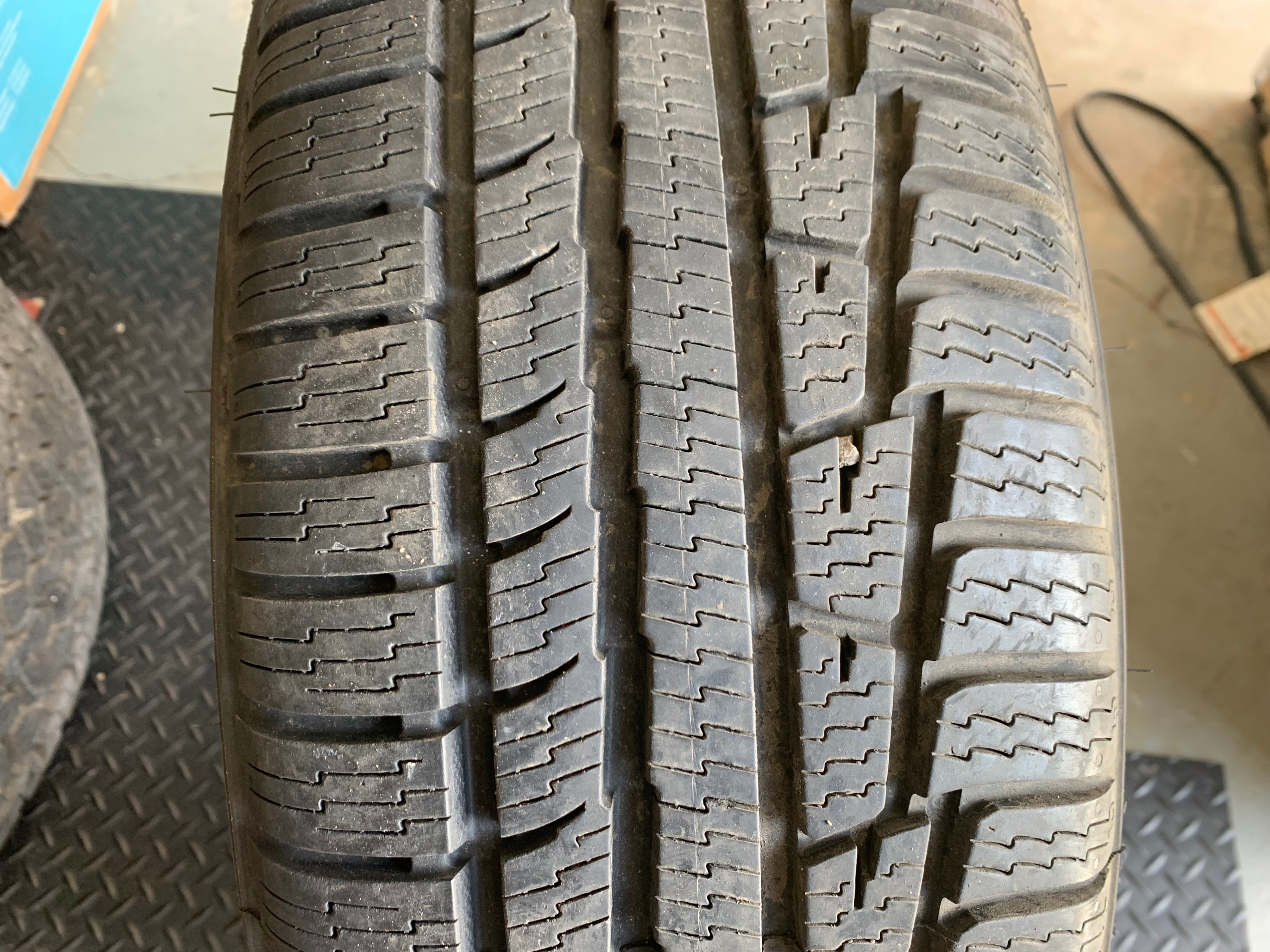 1 X single 205/60/16 92V M+S Nordman Solstice with 98% tread - photo 2