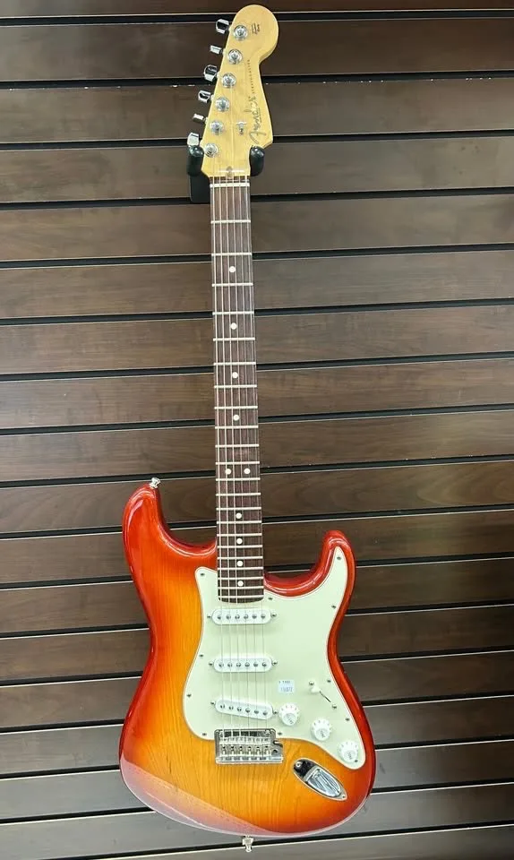 Fender American Standard Stratocaster thumbnail