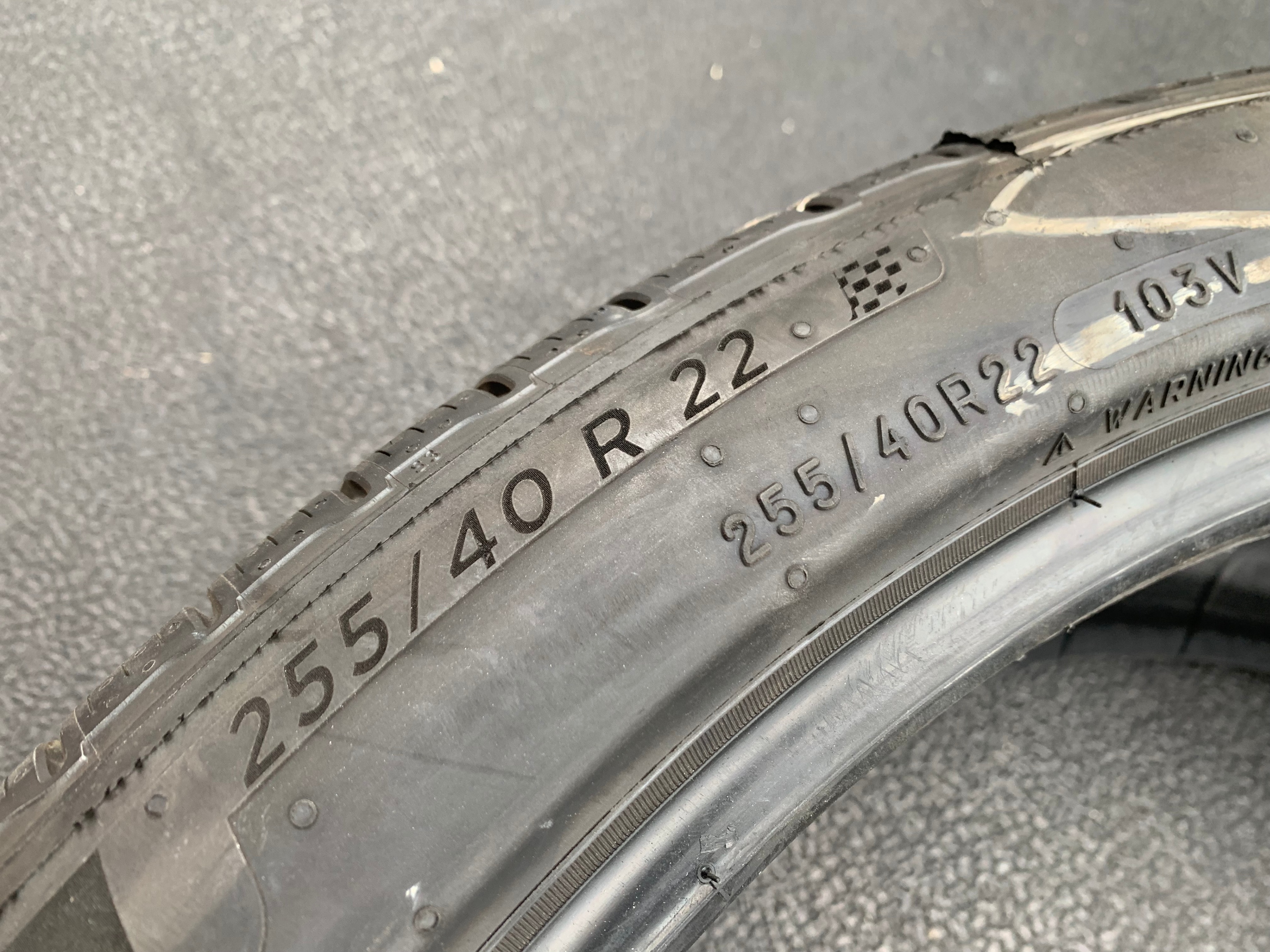 1 X single 255/40/22 M+S Michelin Pilot Sport A/S 4 90% tread - photo 5