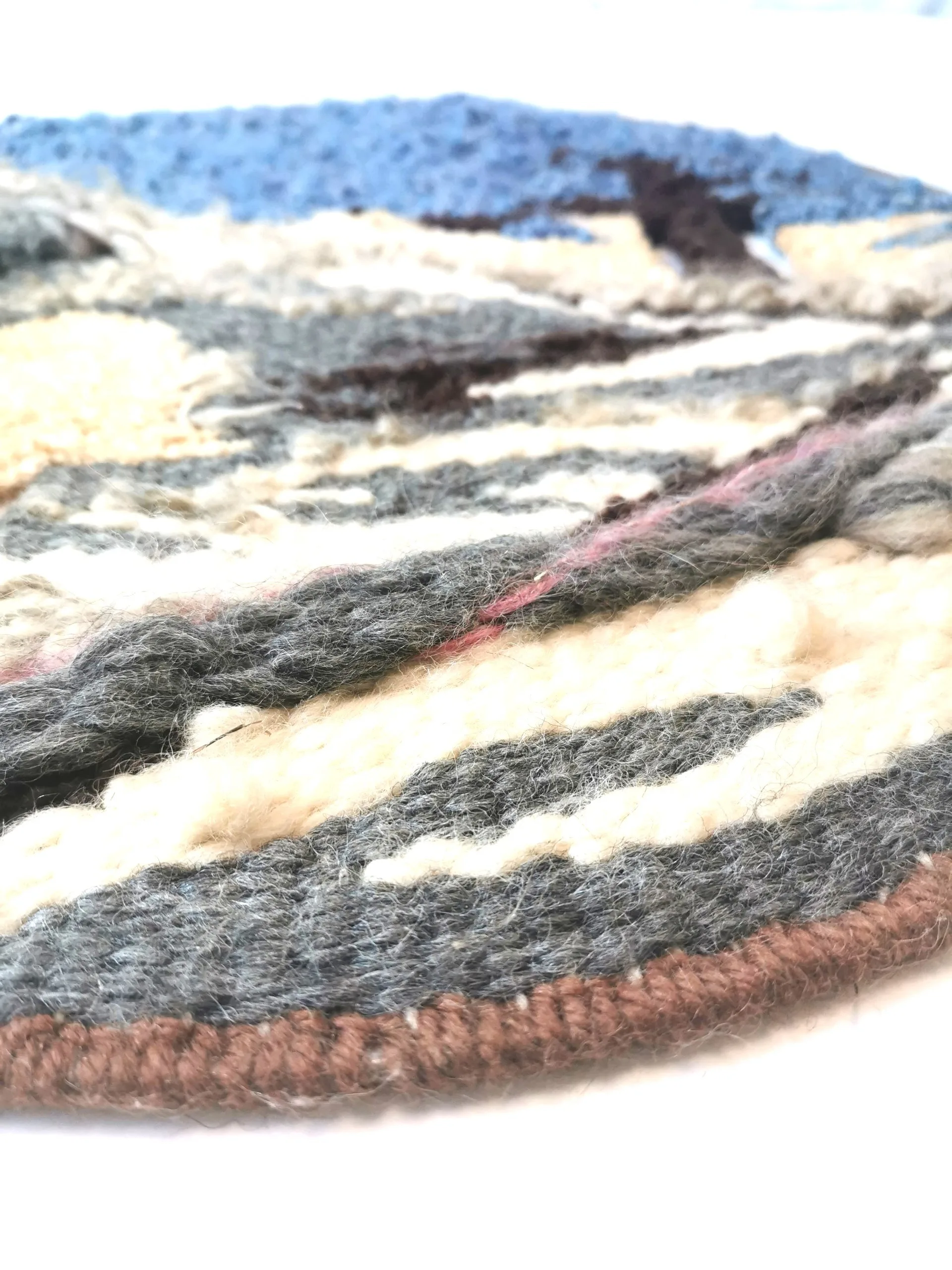 Rug Hooking Display Nature Scene Vintage 1970s image indicator(3)