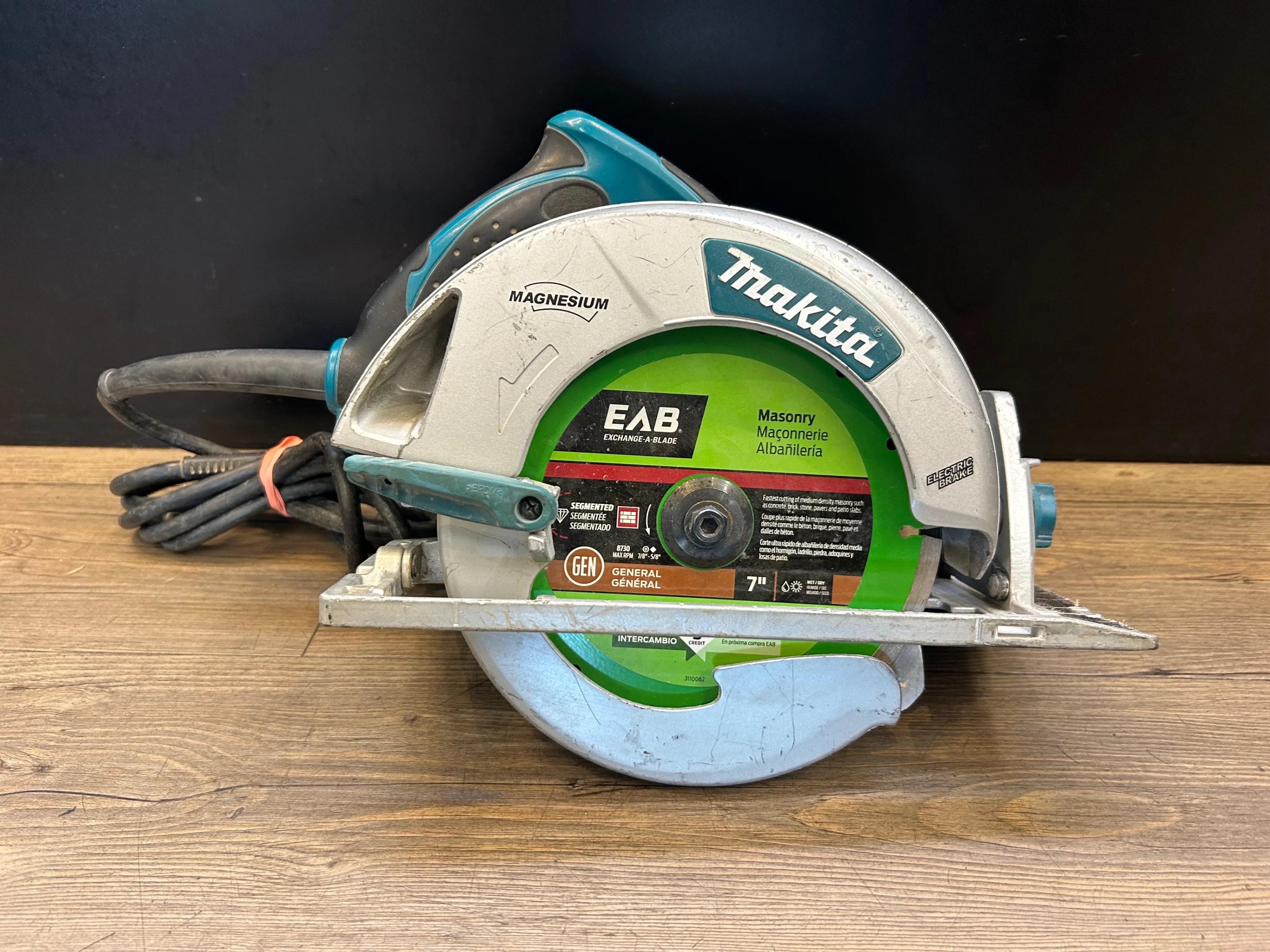 MAKITA 7-1/4-Inch (15-Amp) Magnesium Circular Saw thumbnail