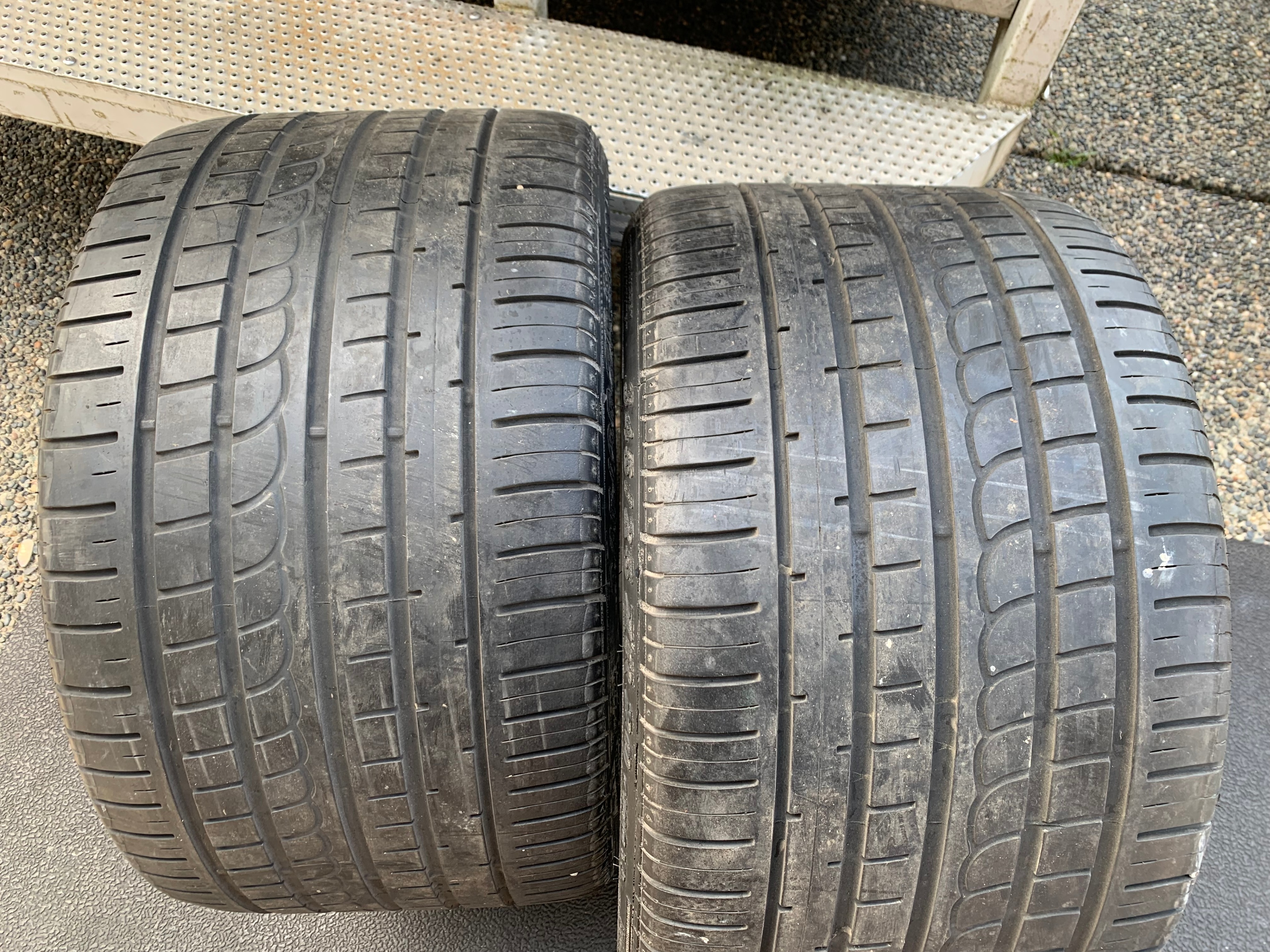 Pair of 345/25/20 XL 100Y Pirelli Pzero Rosso 60% tread
