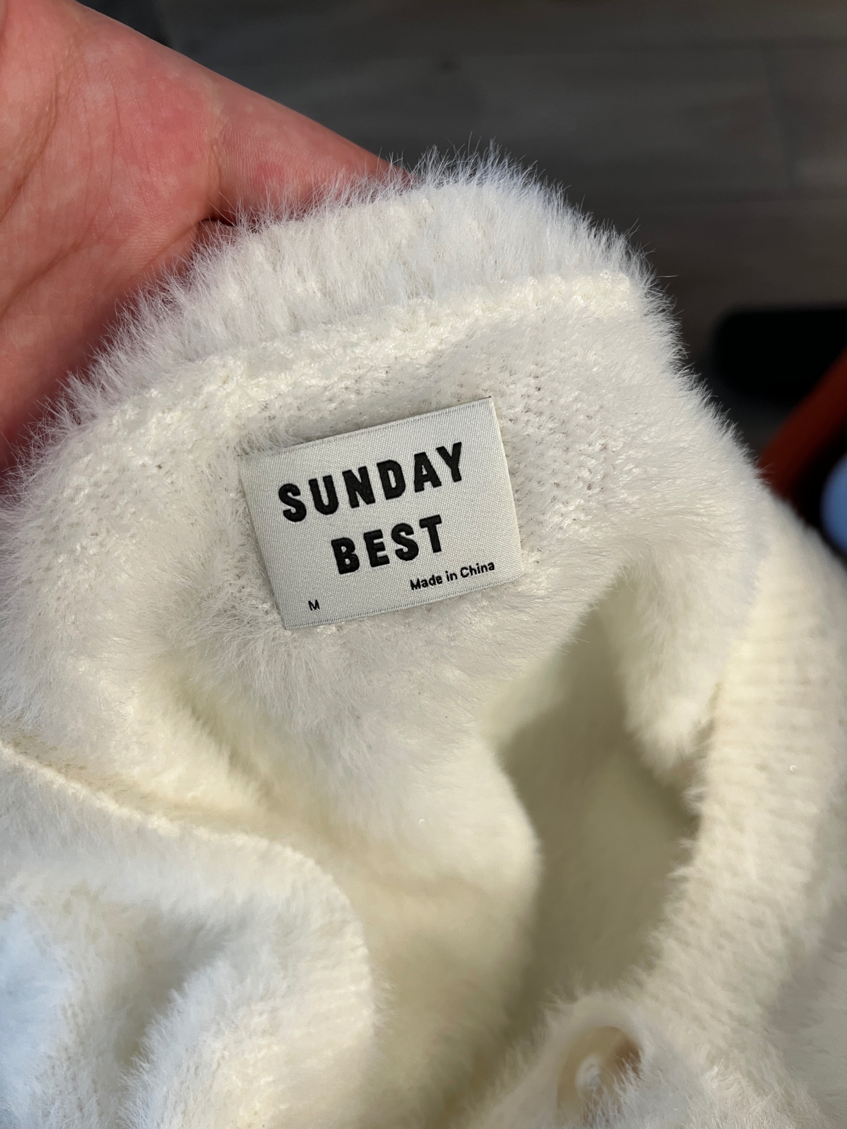 Fluffy Aritzia White Cardigan with Stylish Amber-like Buttons - photo 2