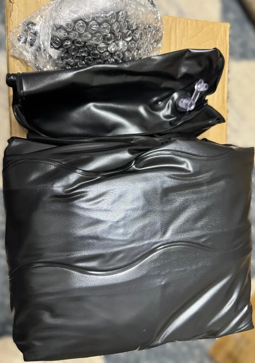 SUV Inflatable Car Mattress with Pump & 4 Pillows, 174 x 126 cm image indicator(9)