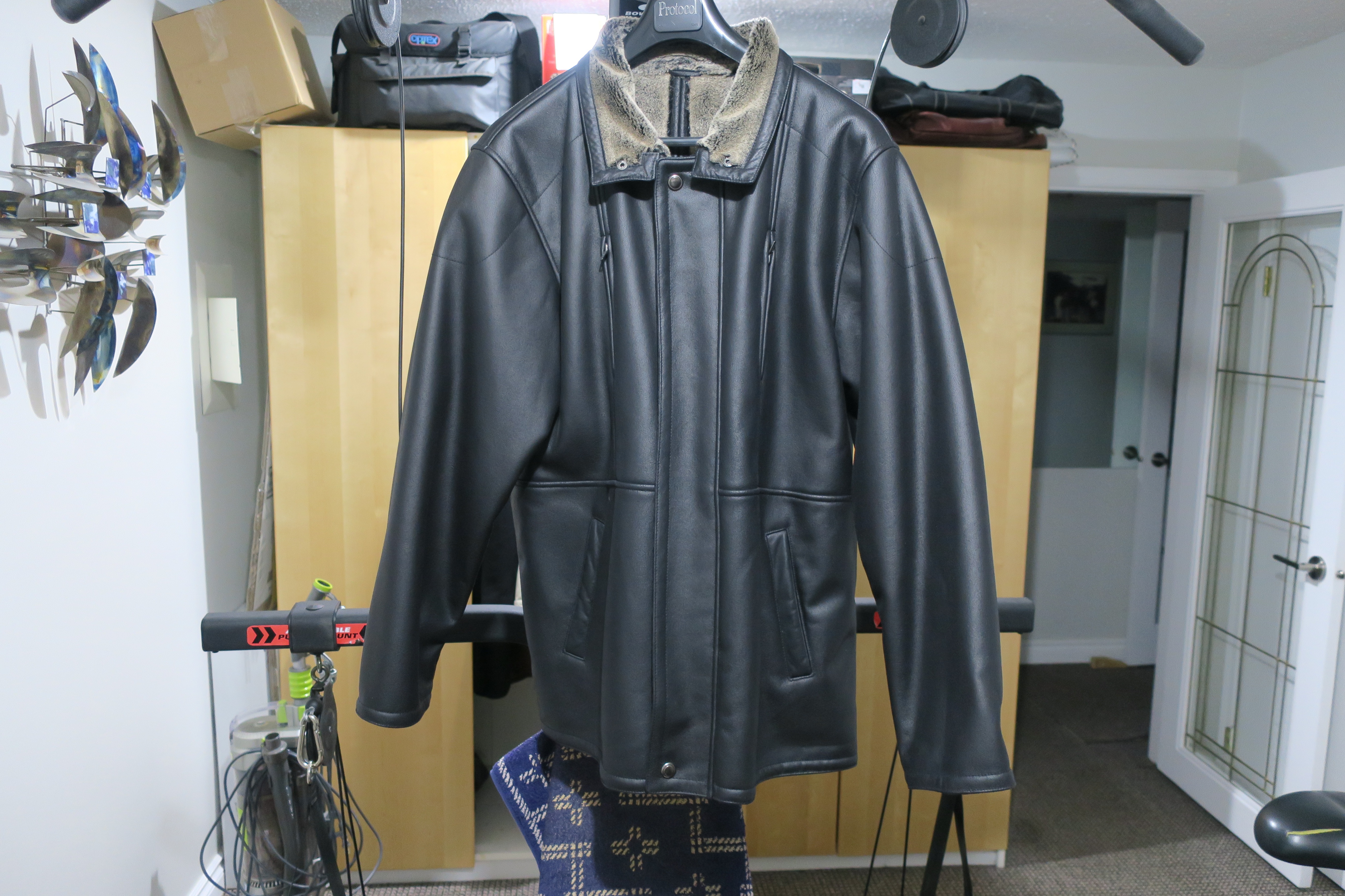 Massimo Men's Leather Jacket Like NEW Condition!