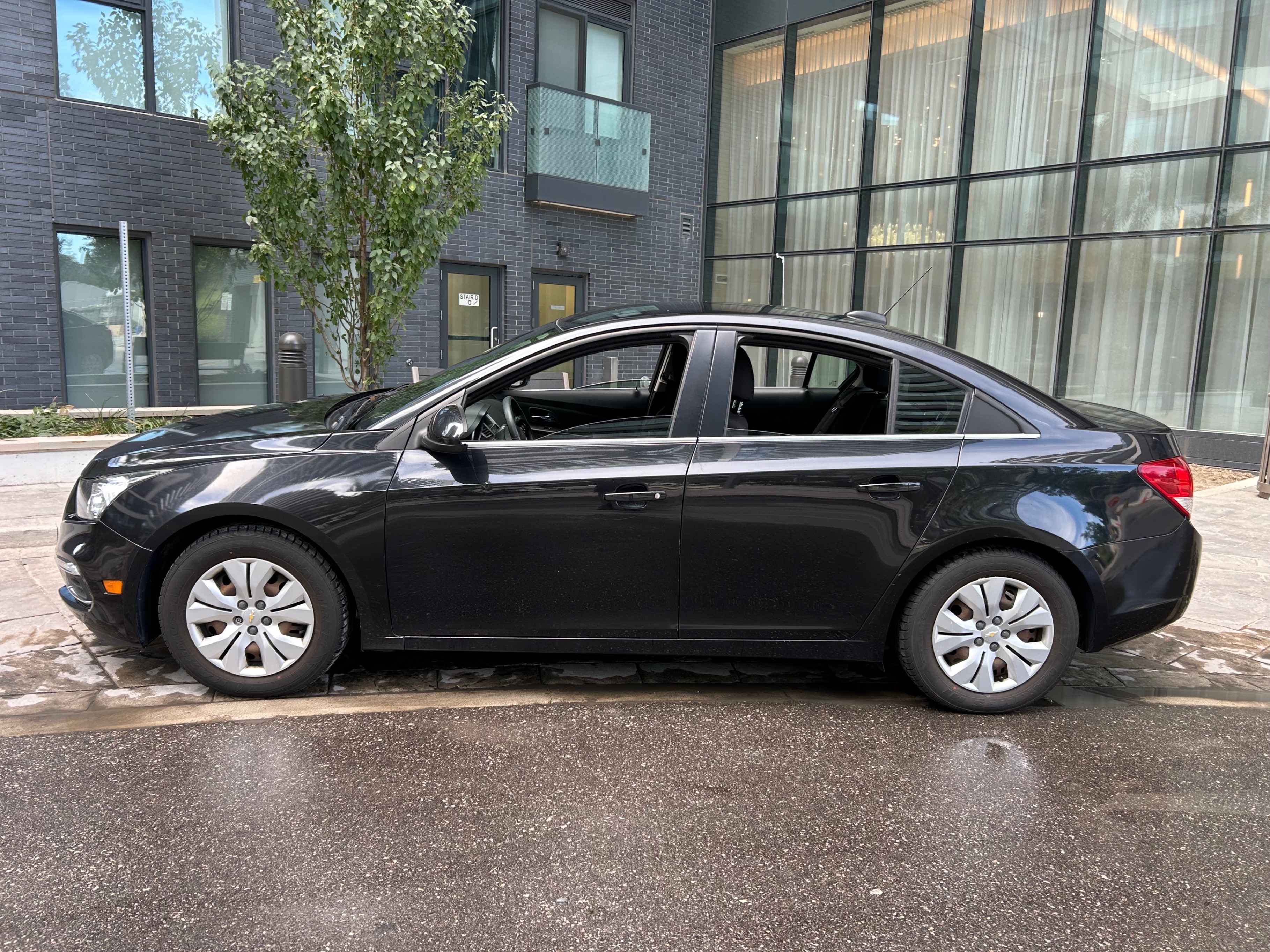2015 Chevrolet Cruze (81,000 KMs) - photo 3