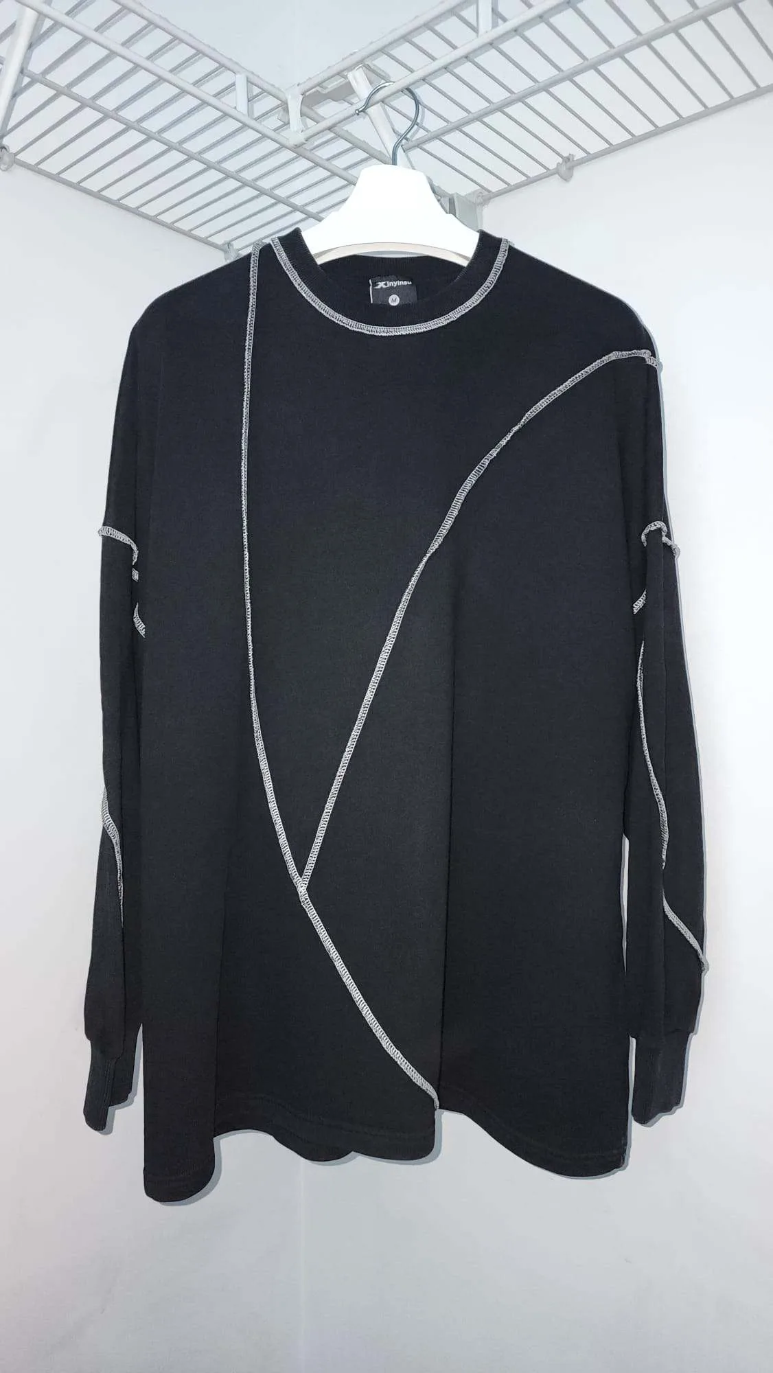 Xinyinsu - Sweatshirt - Size M (sizing in description) thumbnail