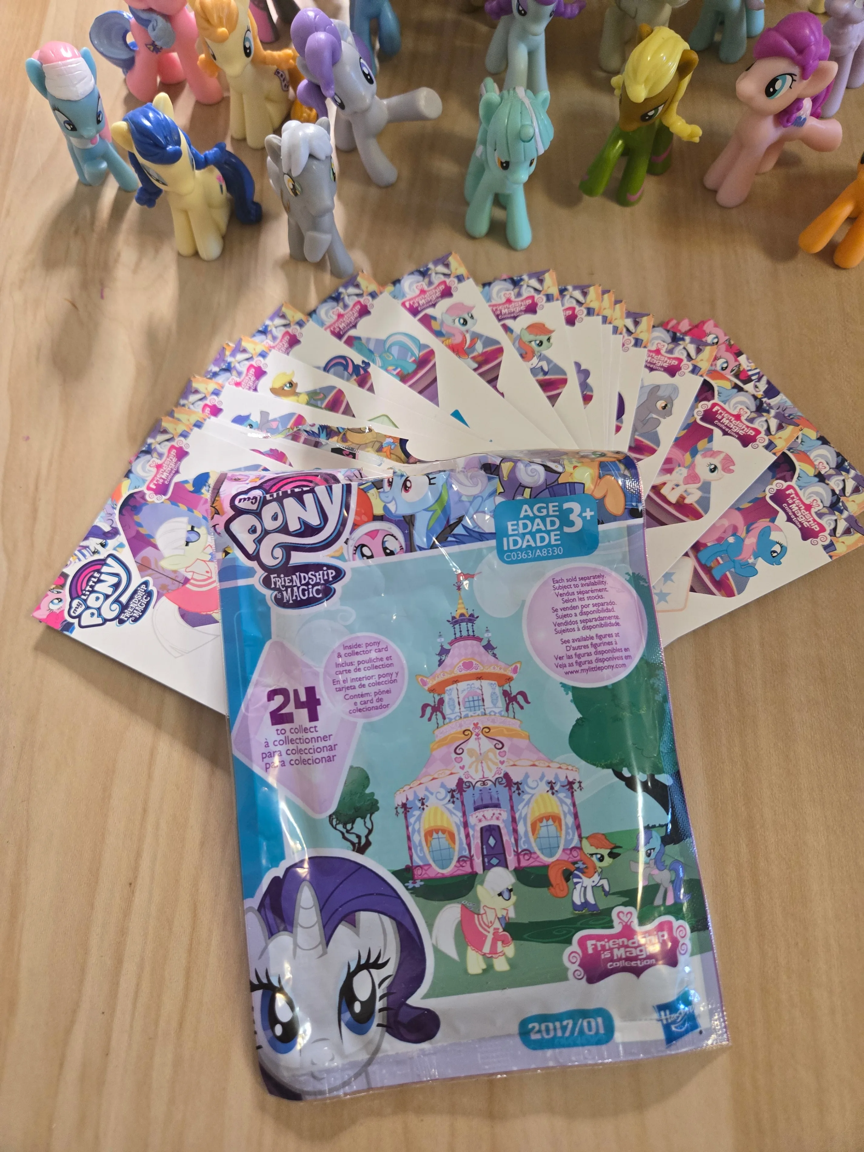 My Little Pony: Wave 19 Ponies with Cards (complete) image indicator(2)