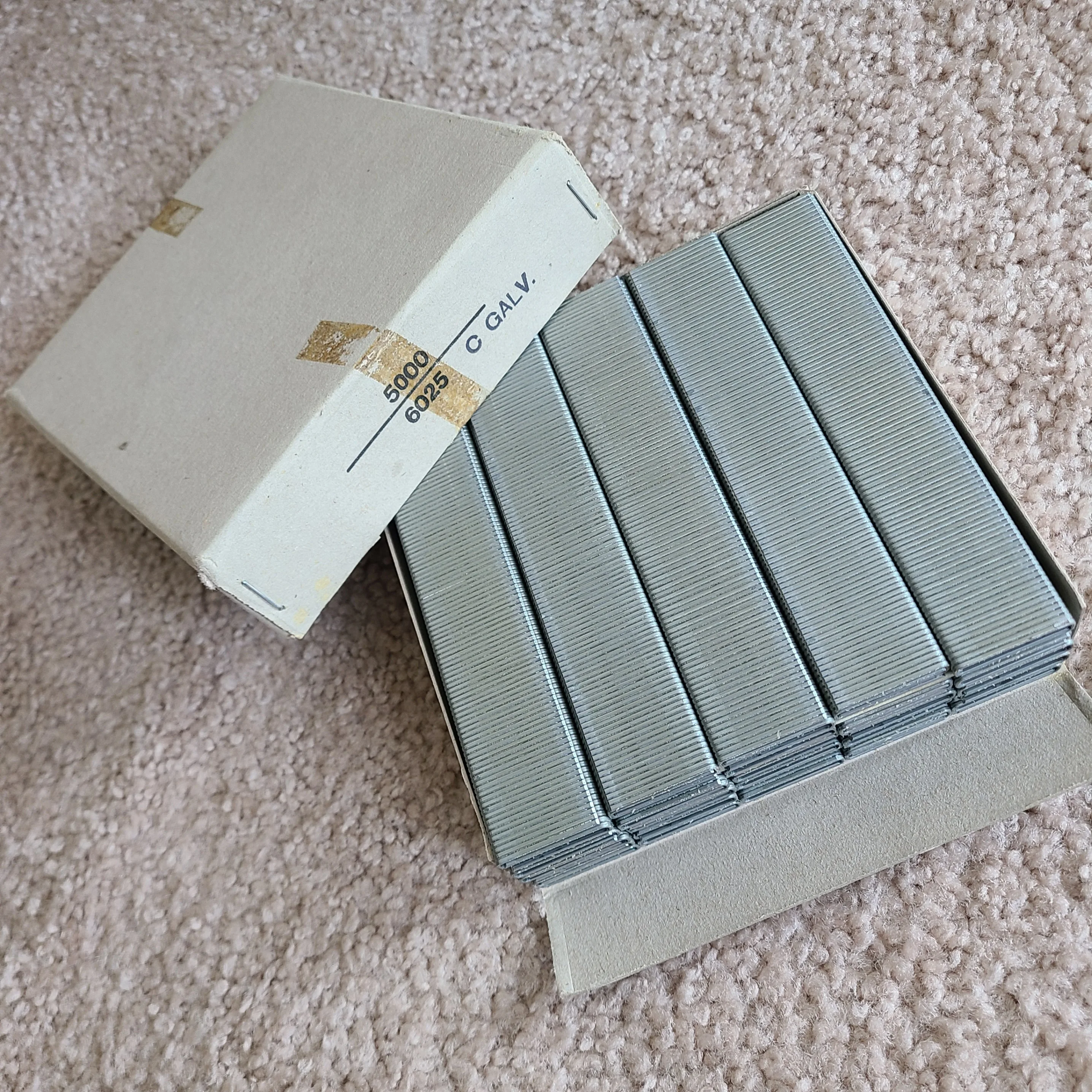 1" x 1/4" Industrial Narrow Crown Staple (stock: 2 boxes left) image indicator(2)