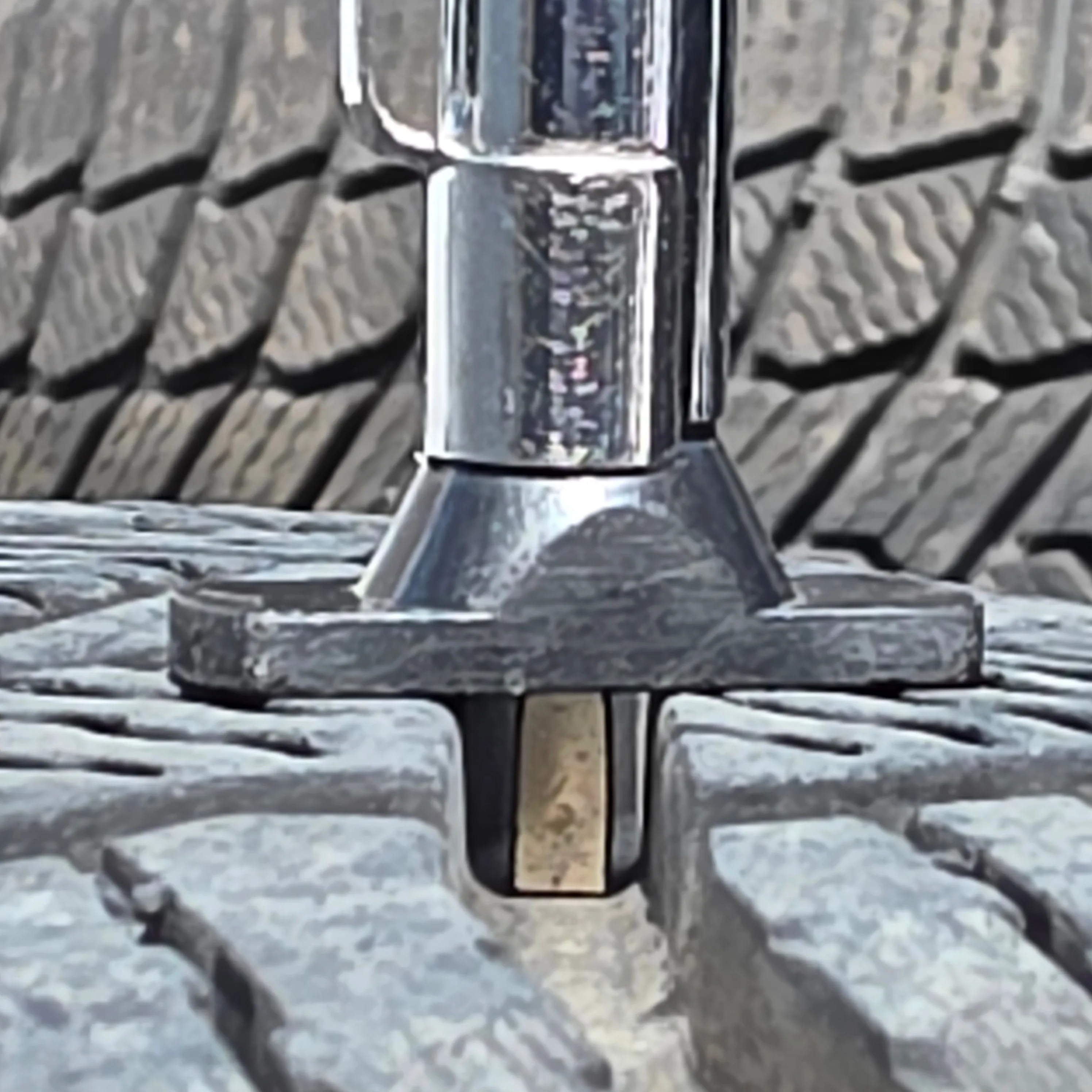 225/45/18 Michelin winter tires 90% tread with RS alloy 5x112 image indicator(9)