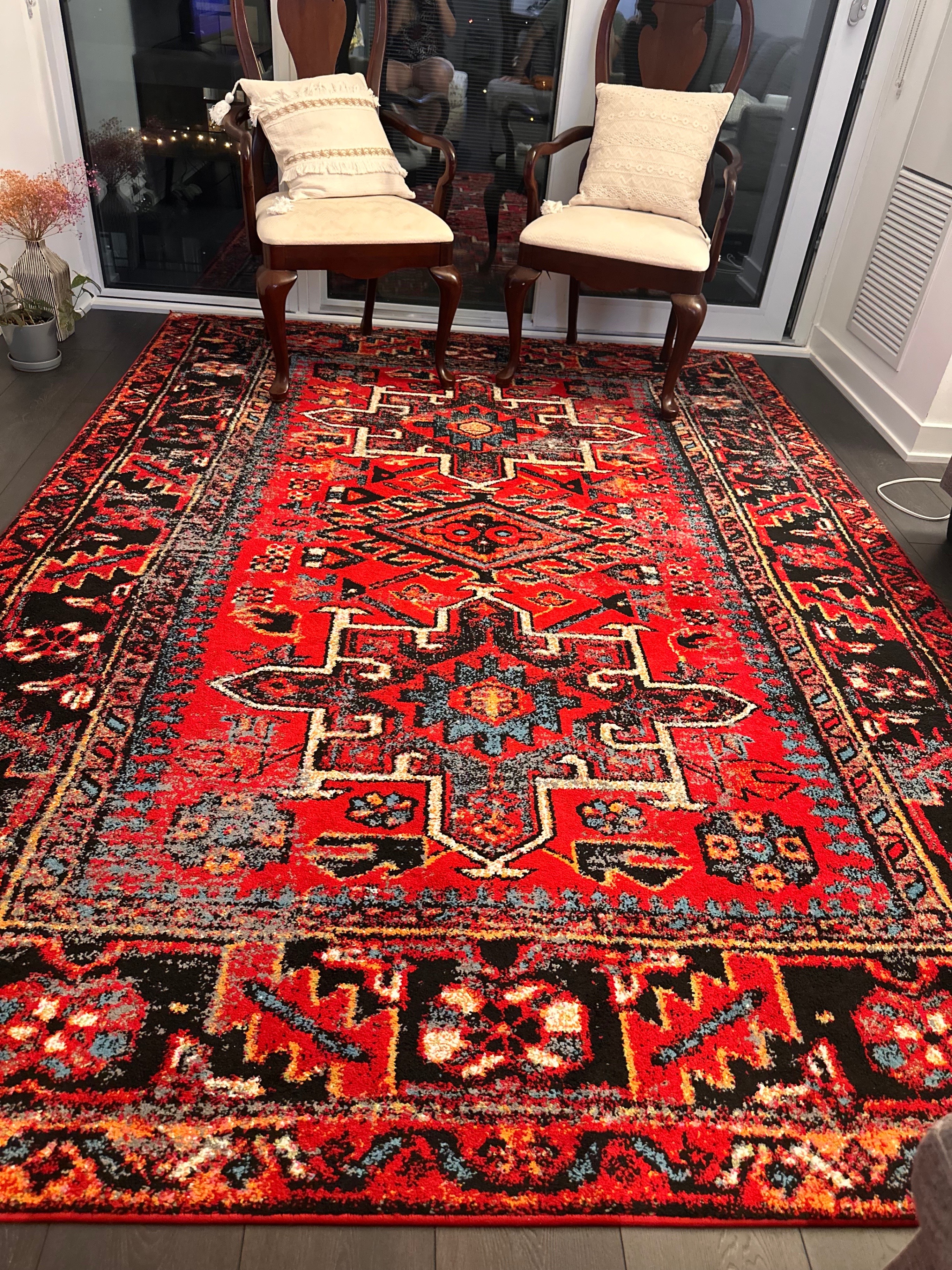 Persian Rug (No pets, no kids home) - photo 4