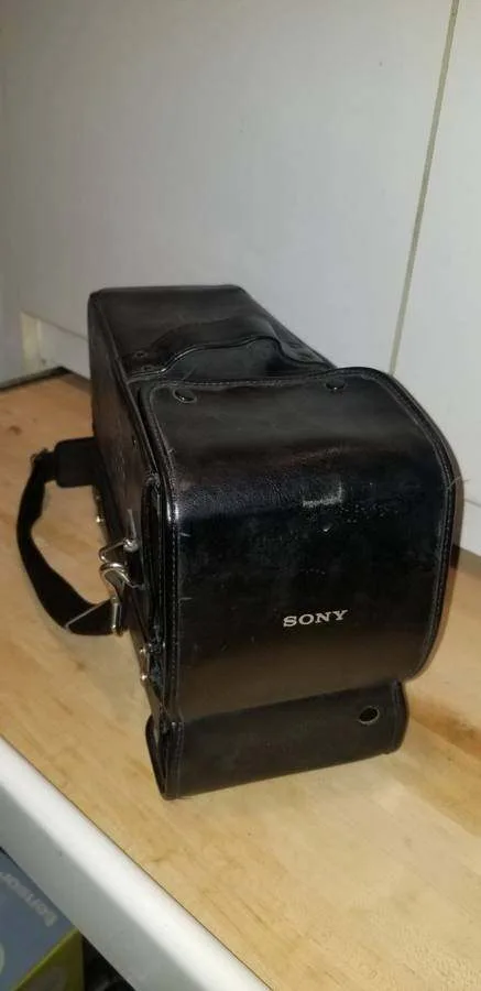 EXTREMELY RARE 1980 Worlds Smallest Color SONY Trinitron KV-4000 image indicator(5)