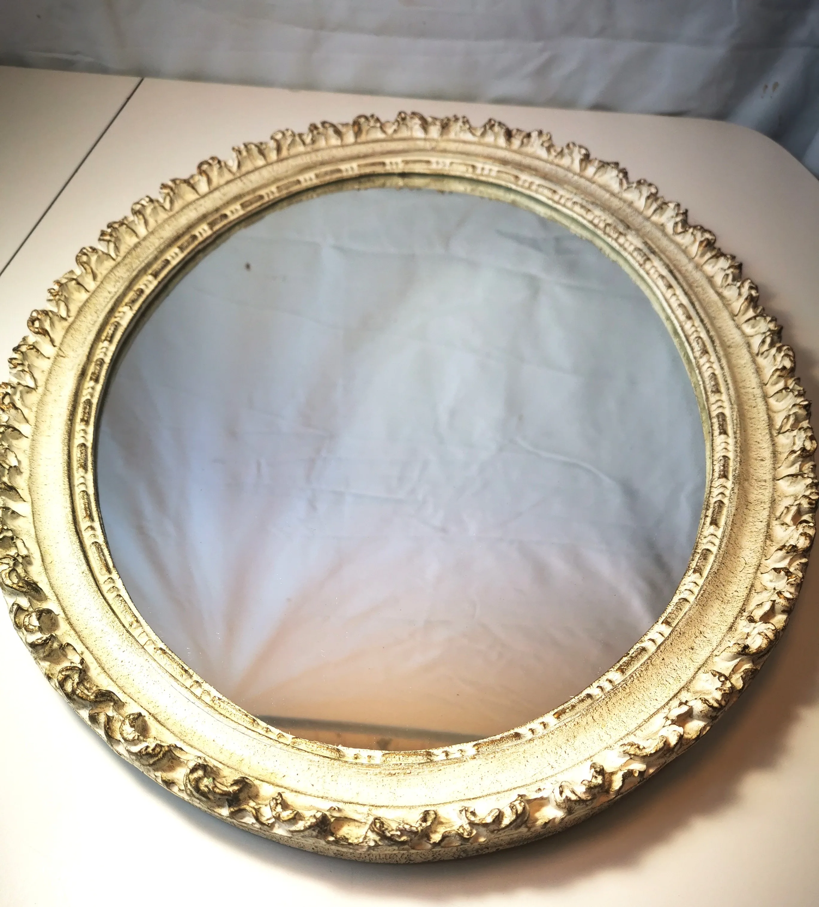 Mirror Oval Vintage Ornate - Artlight Co. Ltd. - Made in Canada image indicator(2)