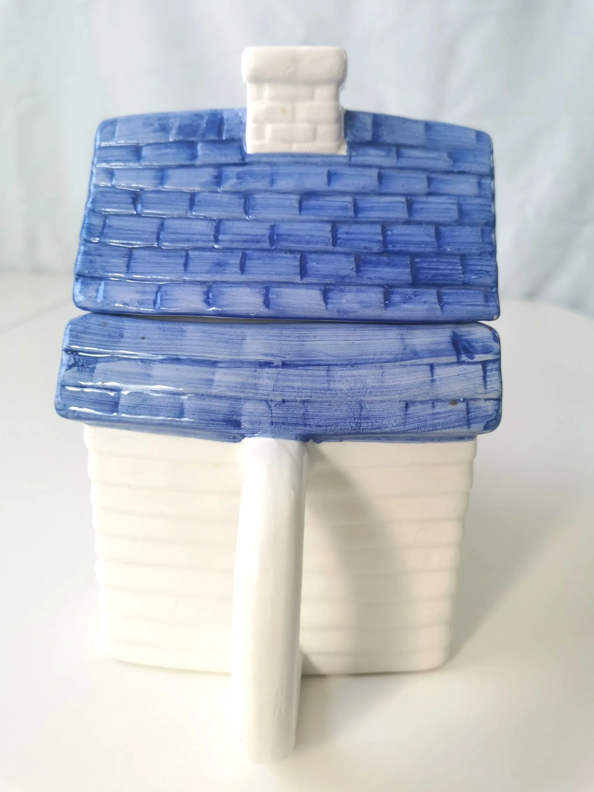 Tea Pot House with Removable Roof aka Lid Vintage image indicator(7)