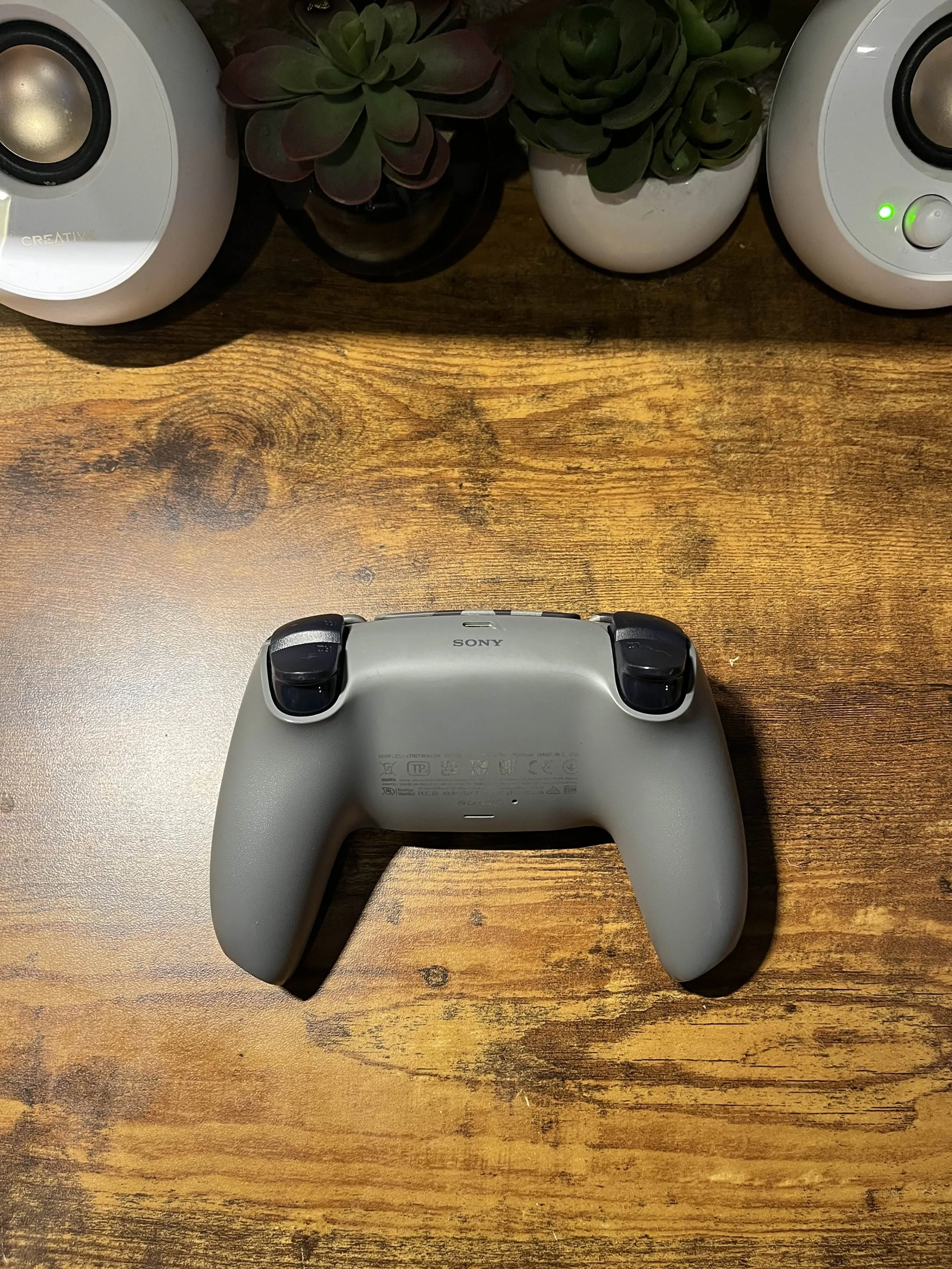 Sony PlayStation 5 DualSense Wireless Controller - Grey Camo image indicator(3)