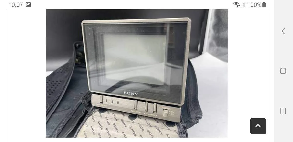 EXTREMELY RARE 1980 Worlds Smallest Color SONY Trinitron KV-4000 image indicator(3)