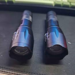 Led Flashlight 2pcs Available 25 for both 15 each - photo 4