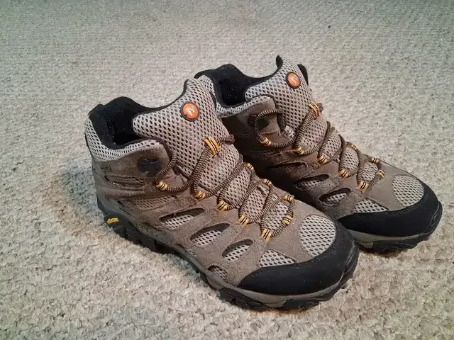 Merrell Hiking Boots size 10 thumbnail