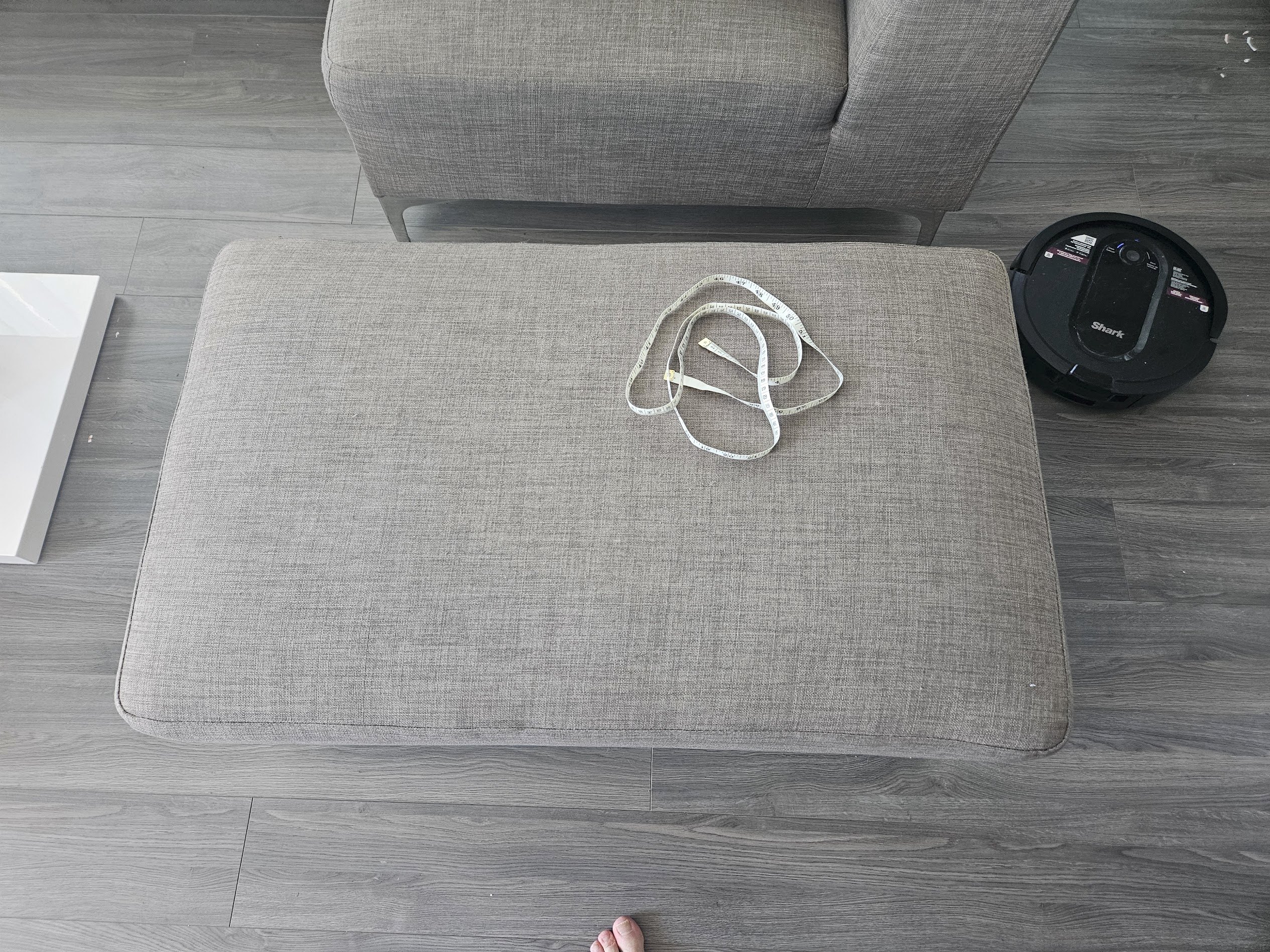 Sectional sofa with a chaise - Modern Scandinavian design - photo 3