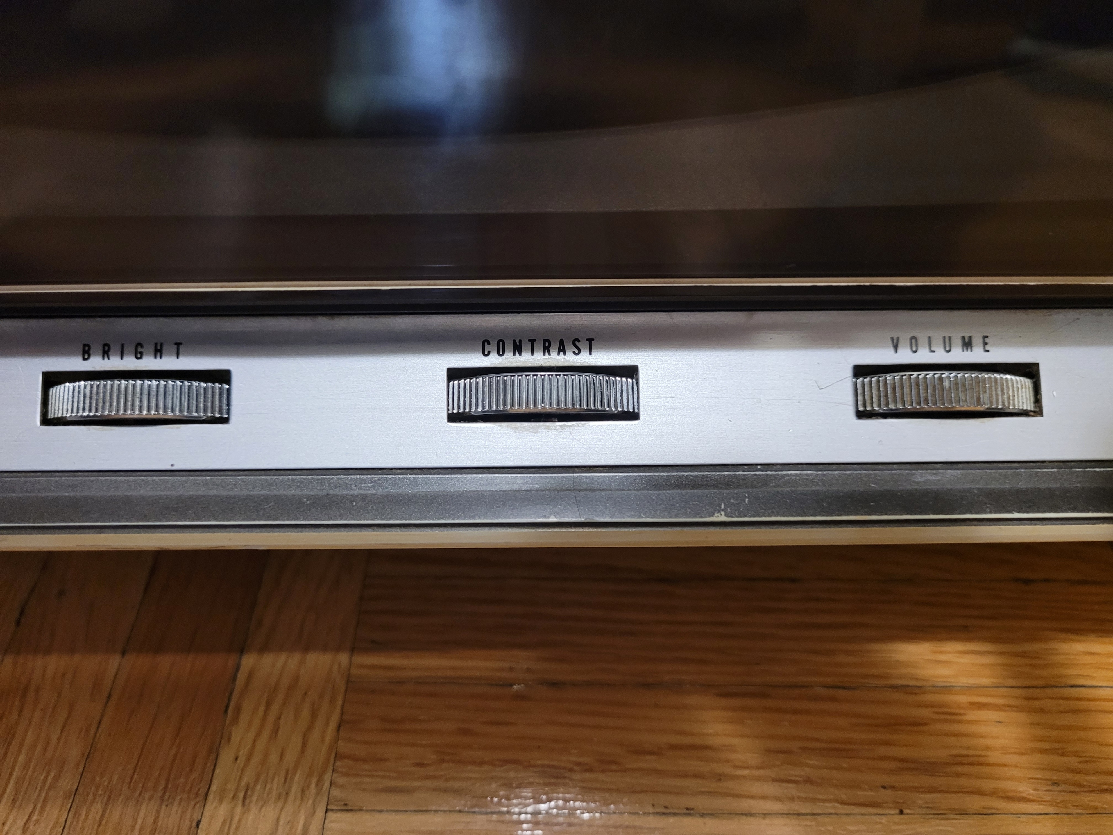 Vintage Panasonic Black and White Television - photo 3