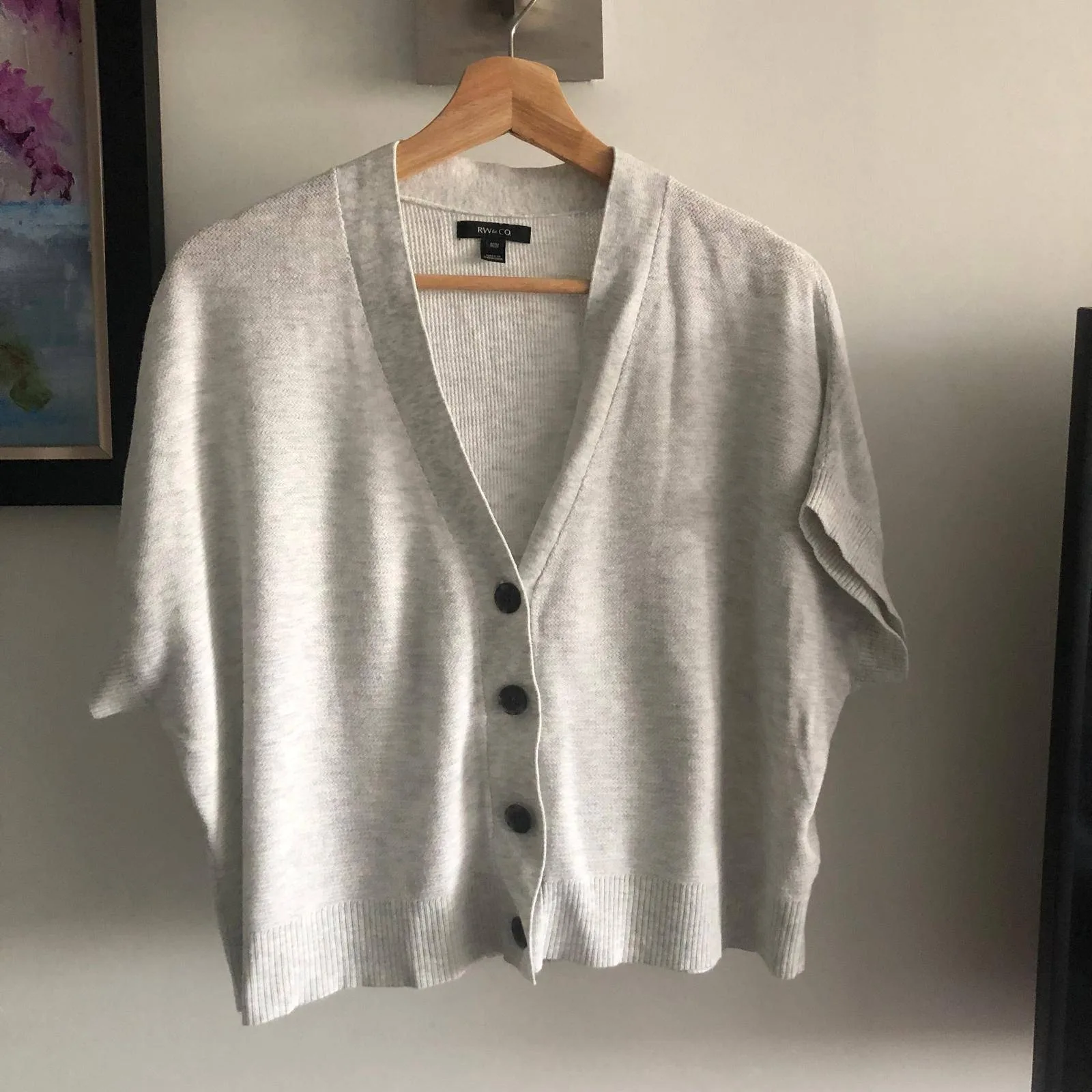 Light Grey Knitted Short-Sleeve Cardigan/Blouse / Size Medium image indicator(2)