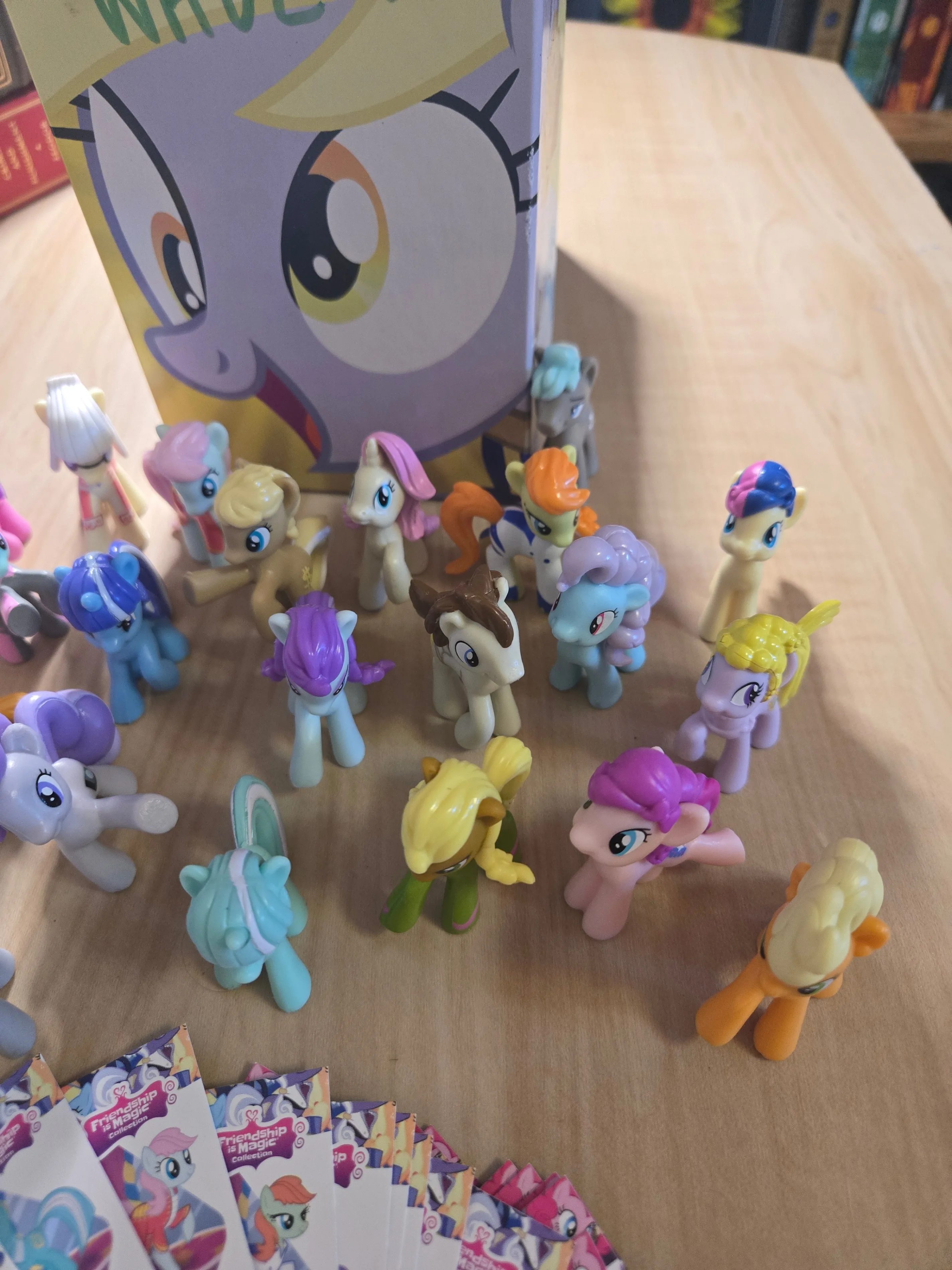 My Little Pony: Wave 19 Ponies with Cards (complete) image indicator(4)