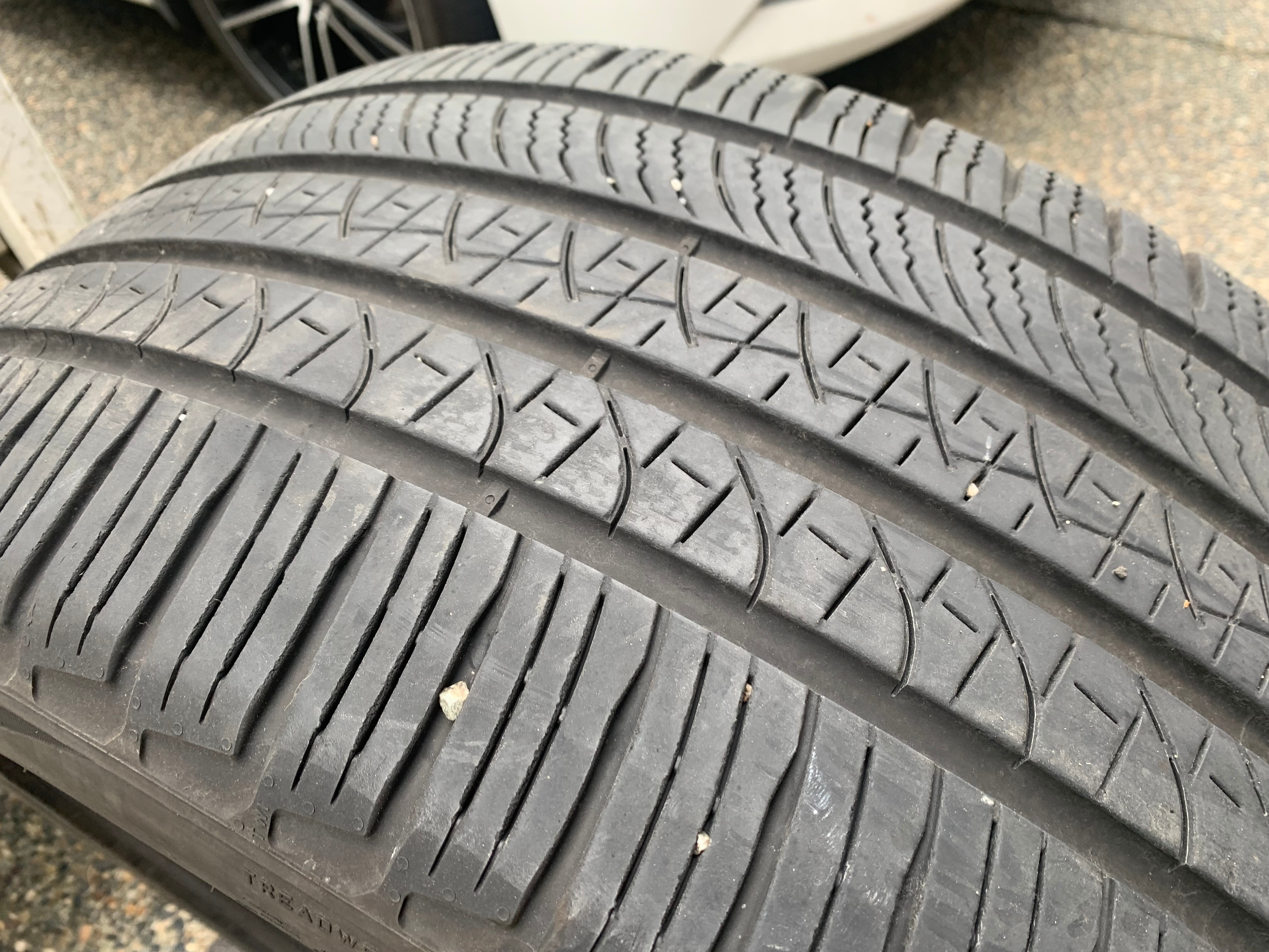 1 X single 285/45/22 Pirelli Scorpion zero A/S LR with 70% tread - photo 4