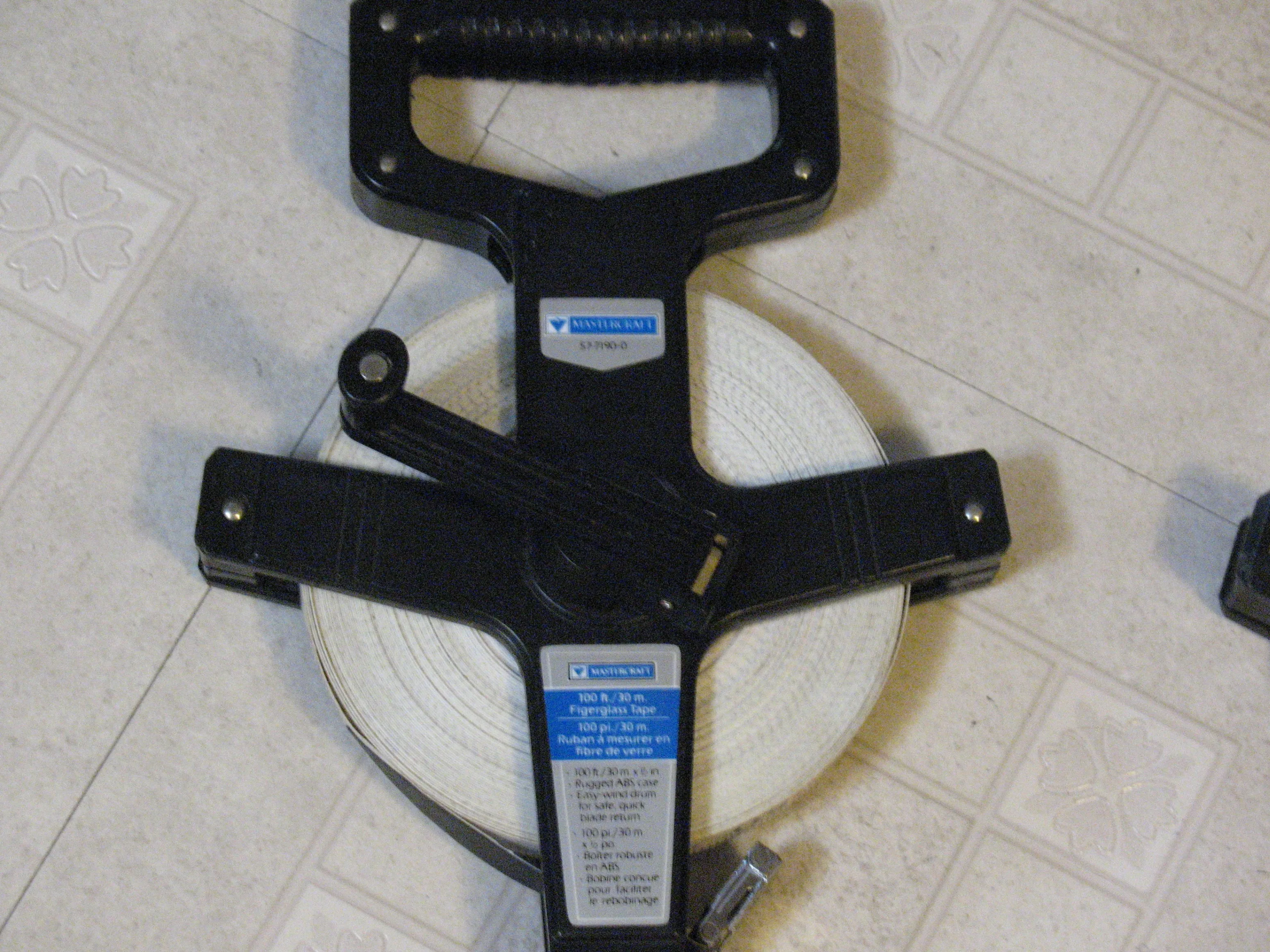 REEL 100 Feet Measuring Tapes image indicator(6)