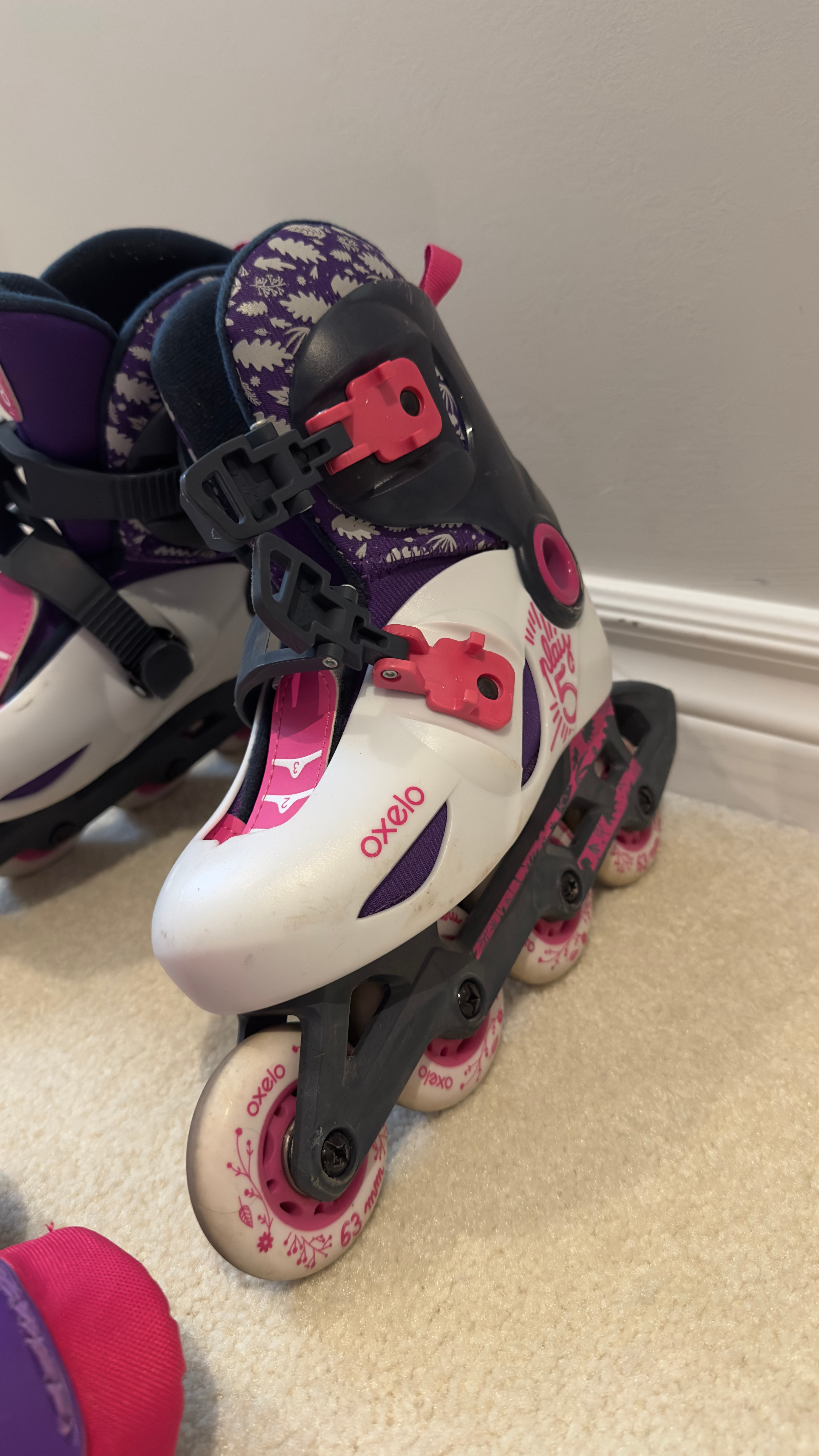 Kid Inline Skates, Roller Skates with Hand, Knee, and Elbow Pads - photo 3