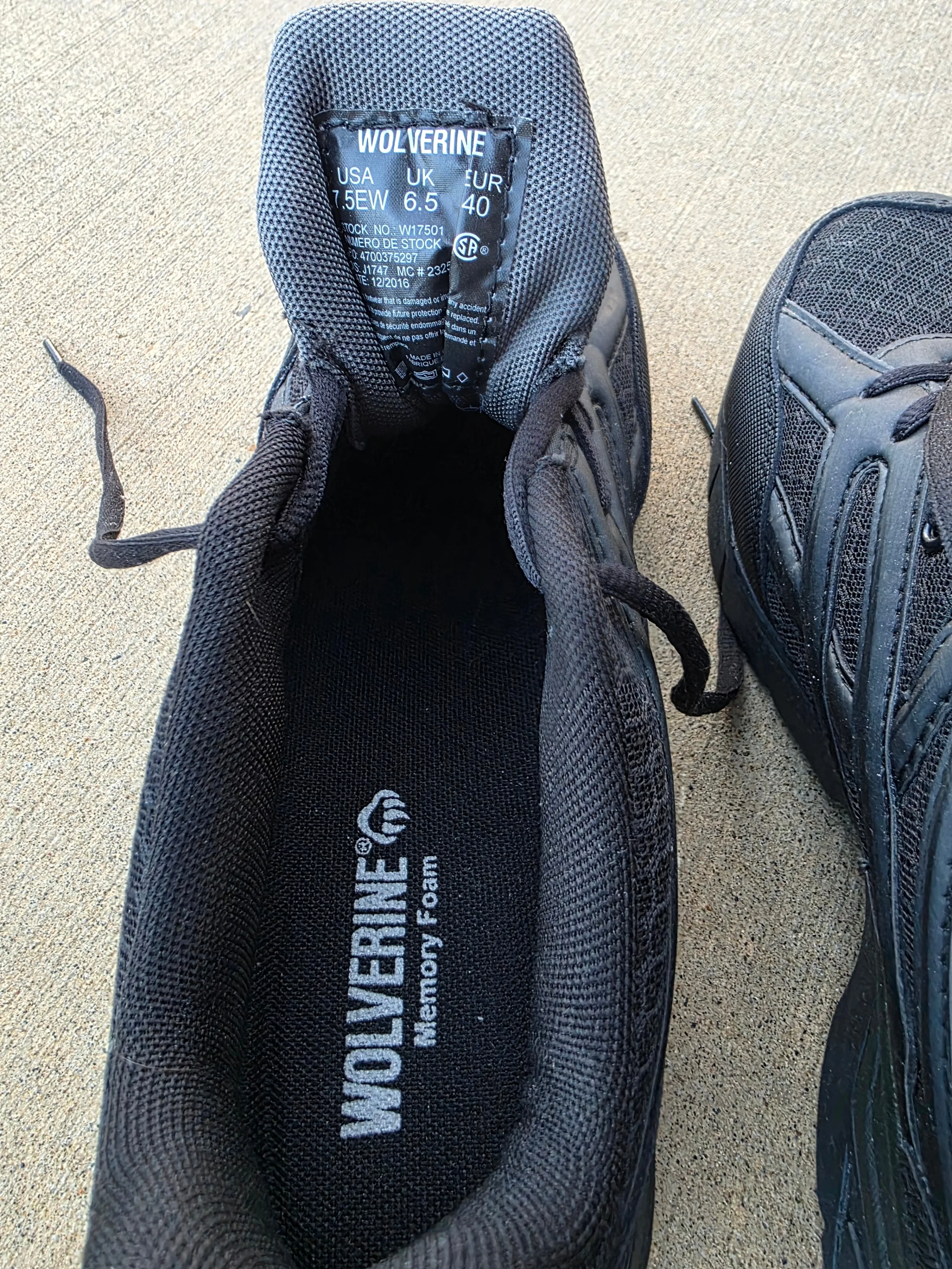 Wolverine Safety Shoes w/ Steel Toe for Men image indicator(2)