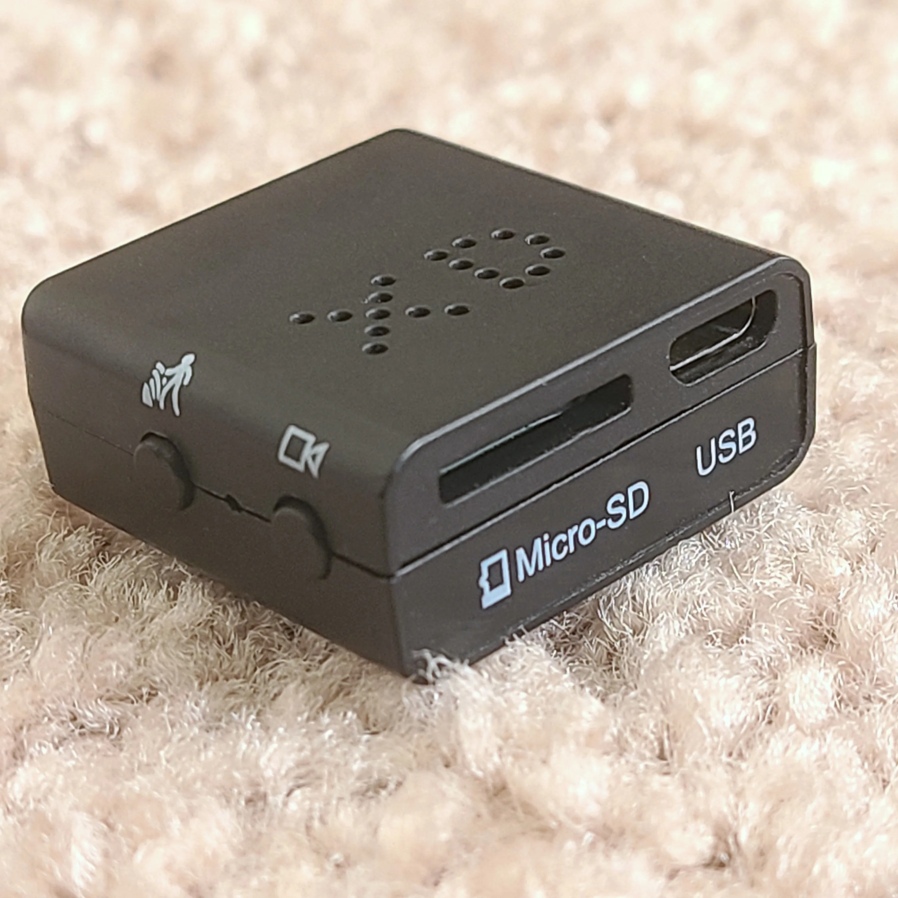 Rechargeable XD HD mini camera with 32GB microSD card image indicator(4)