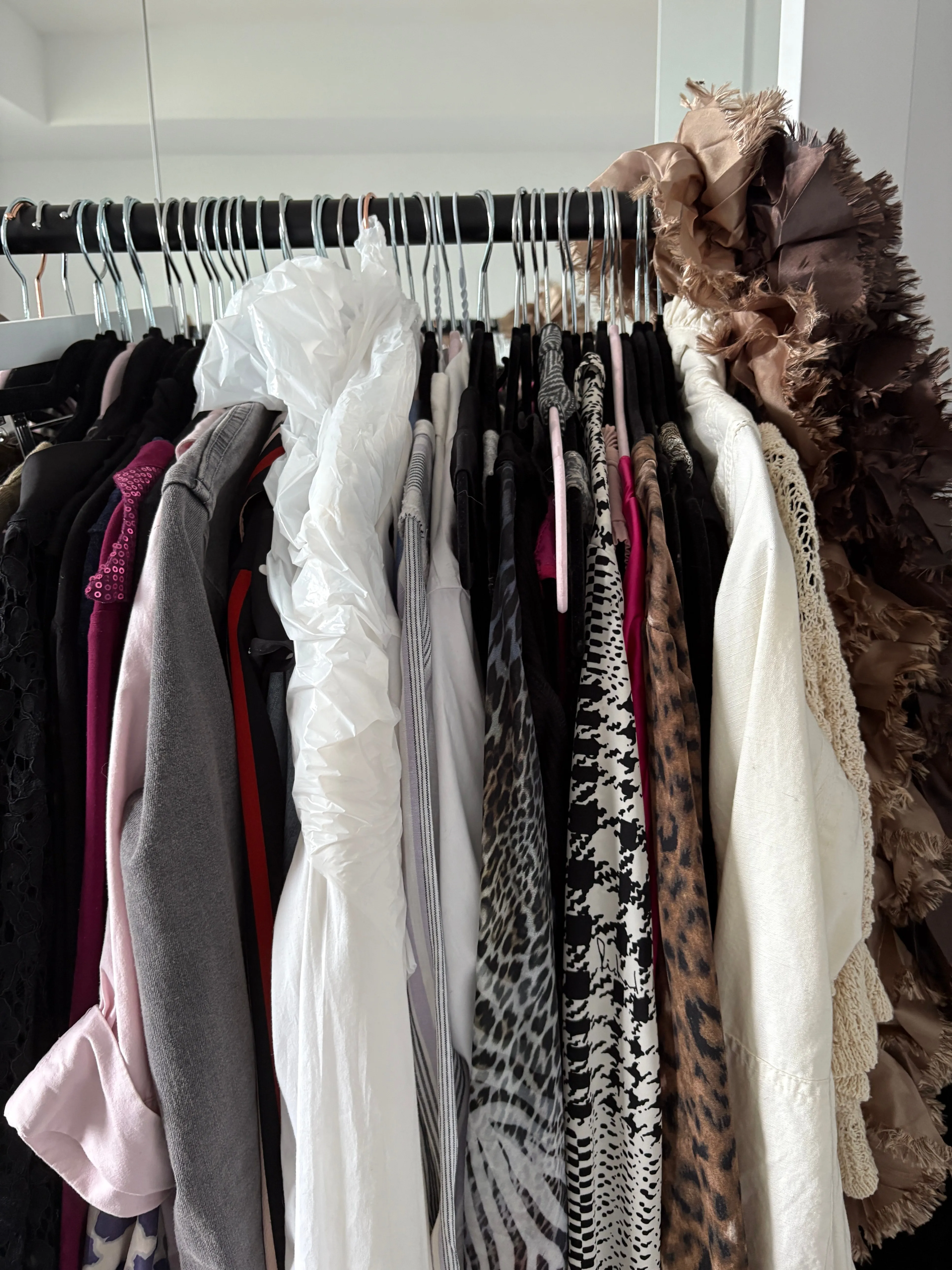 Clearing out my Closet! S/M Women's Business/Casual Clothes! thumbnail