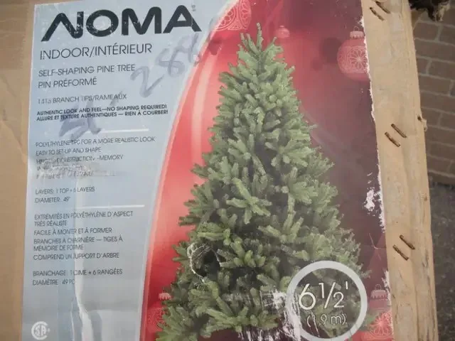 COMPLETE Christmas Tree, Lights, Decorations, and Ornaments image indicator(3)