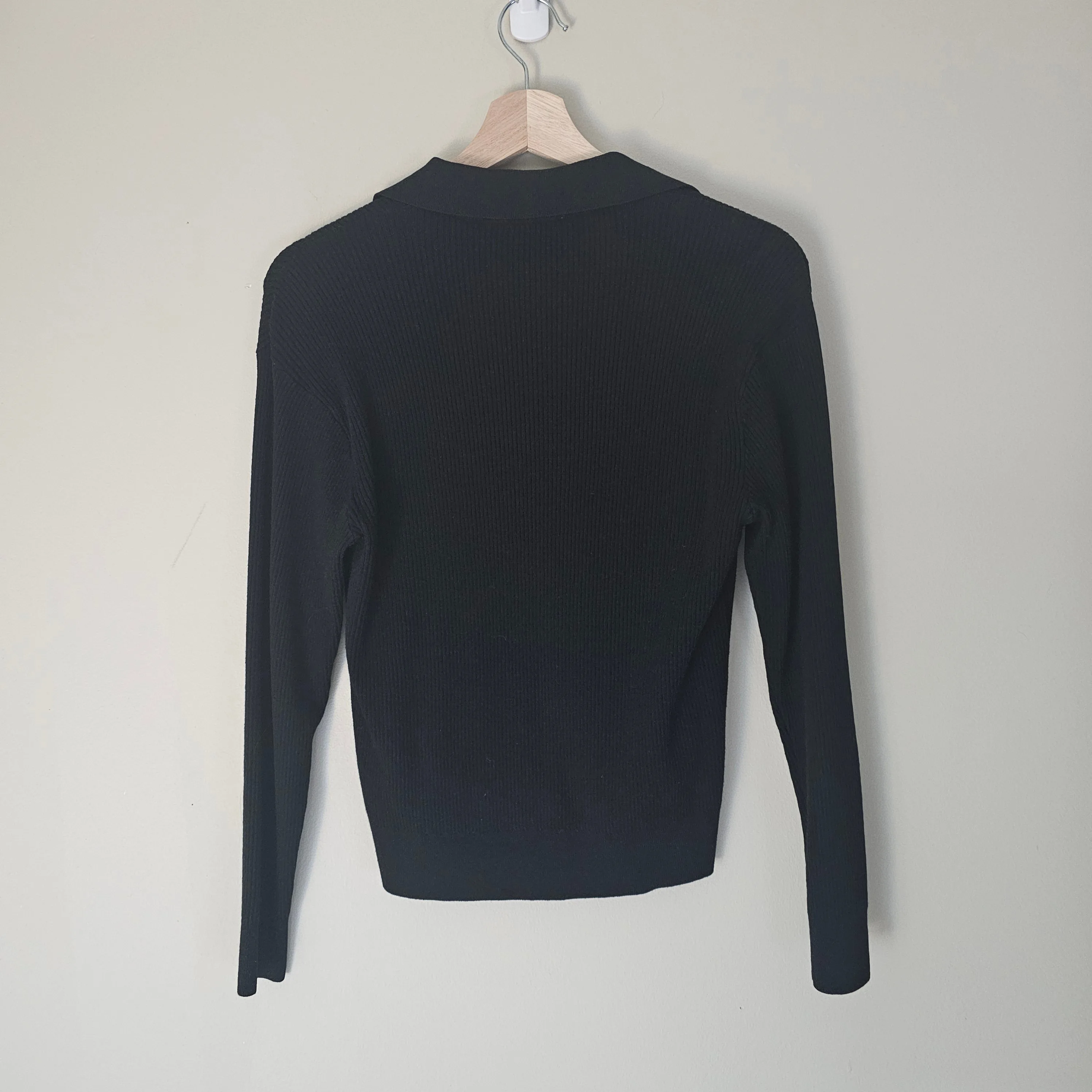 NWT Uniqlo Washable Knit Ribbed Polo Sweater - 2024 - Black - XS image indicator(3)