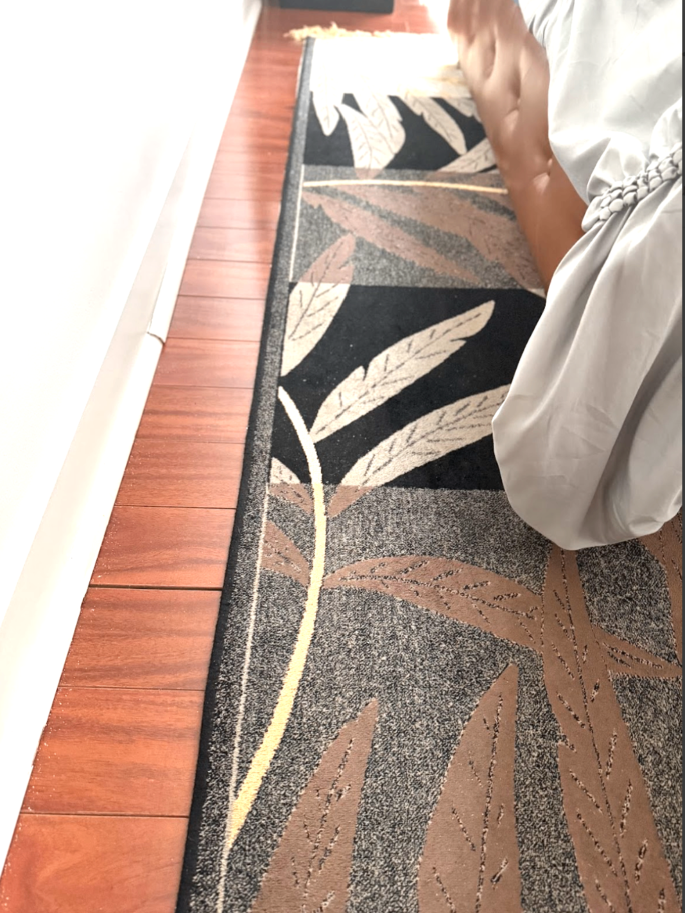 Area Rug - Brown & Grey (5ft 3inch x 7ft 4inch) - photo 2