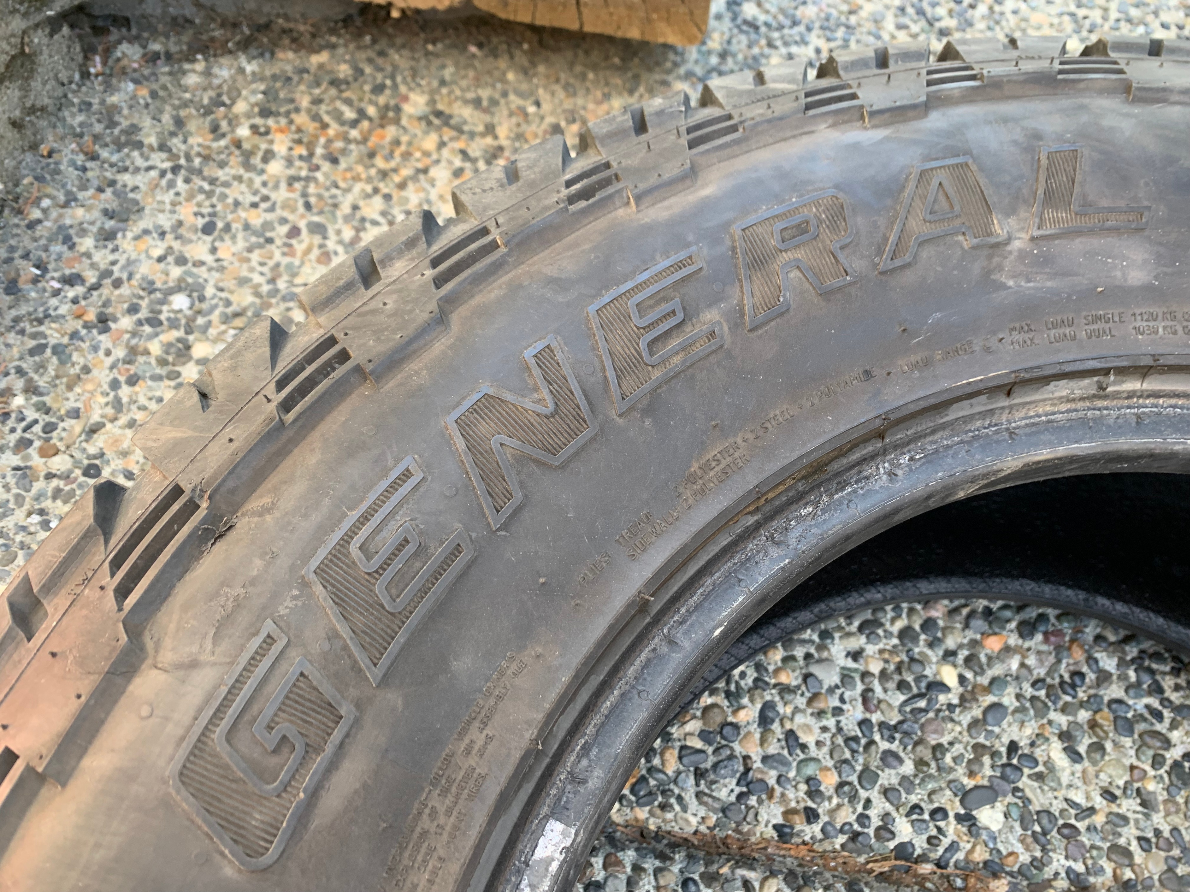 1 x single LT 265/70/17 112/109T General Grabber ATX  40% tread - photo 5