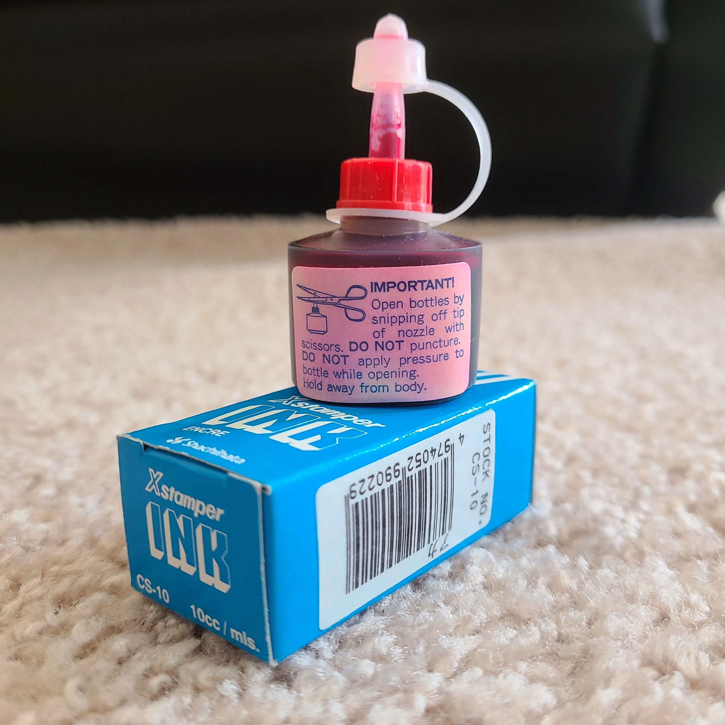 Shachihata Xstamper pre-inked stamp and original refill ink image indicator(7)