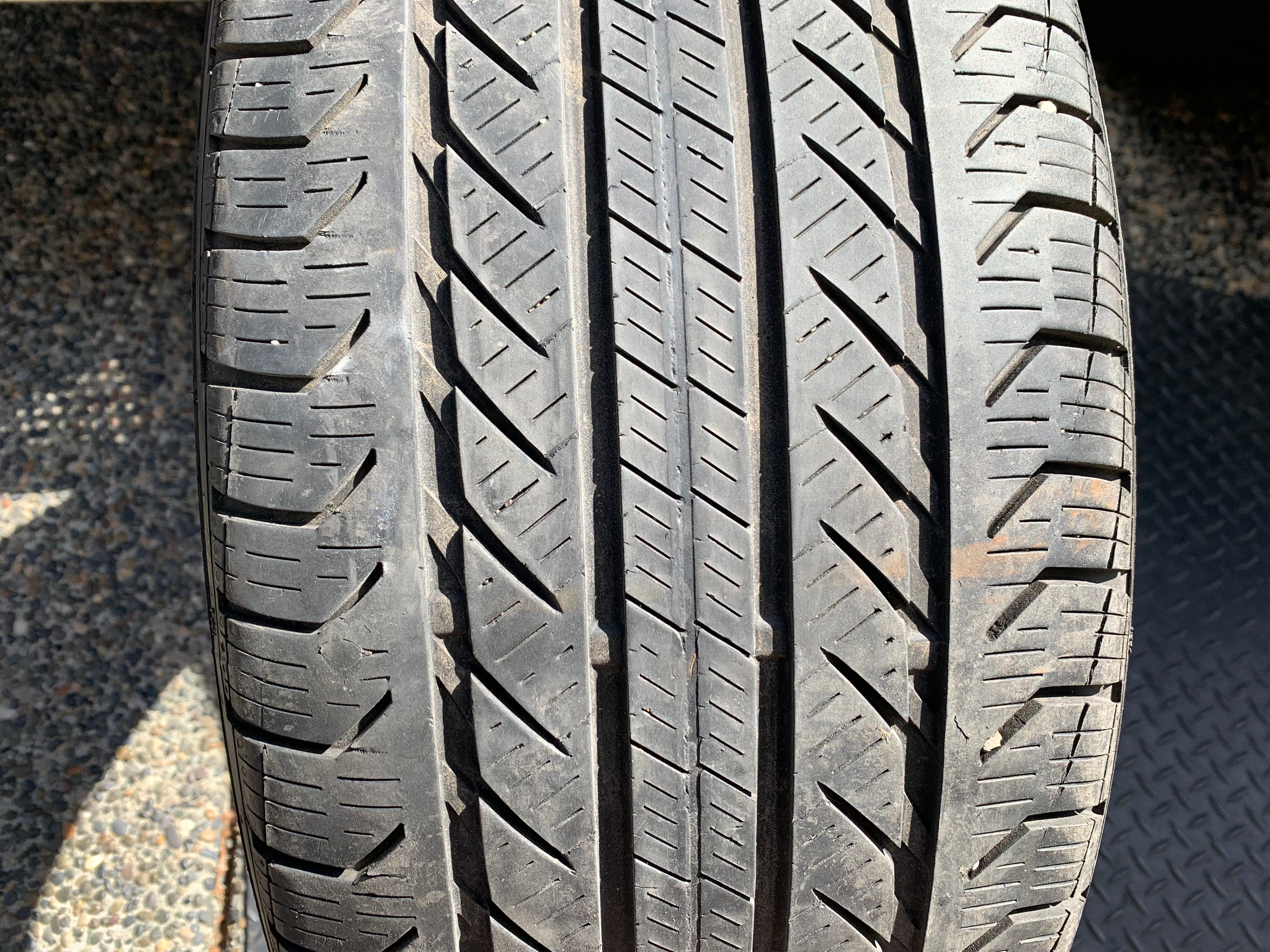 1 X single 245/40/18 Continental pro contact GX SSR 50% tread - photo 2