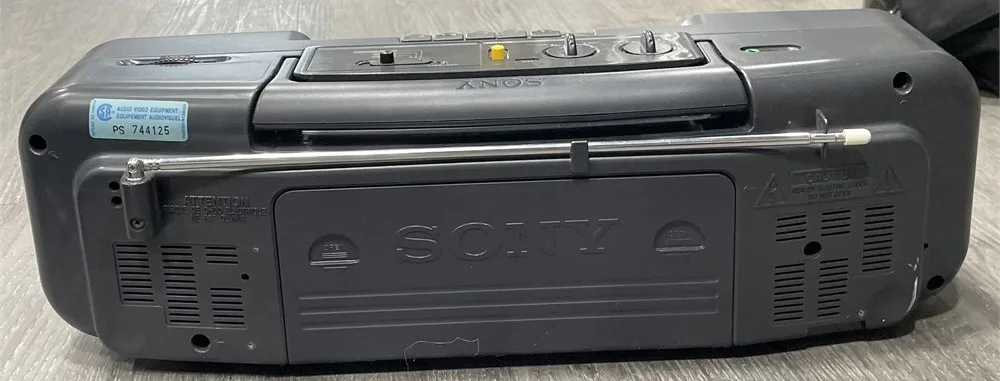 Sony Boombox w/ 120+ Christmas Music Cassette Tapes – Mega Bass image indicator(4)