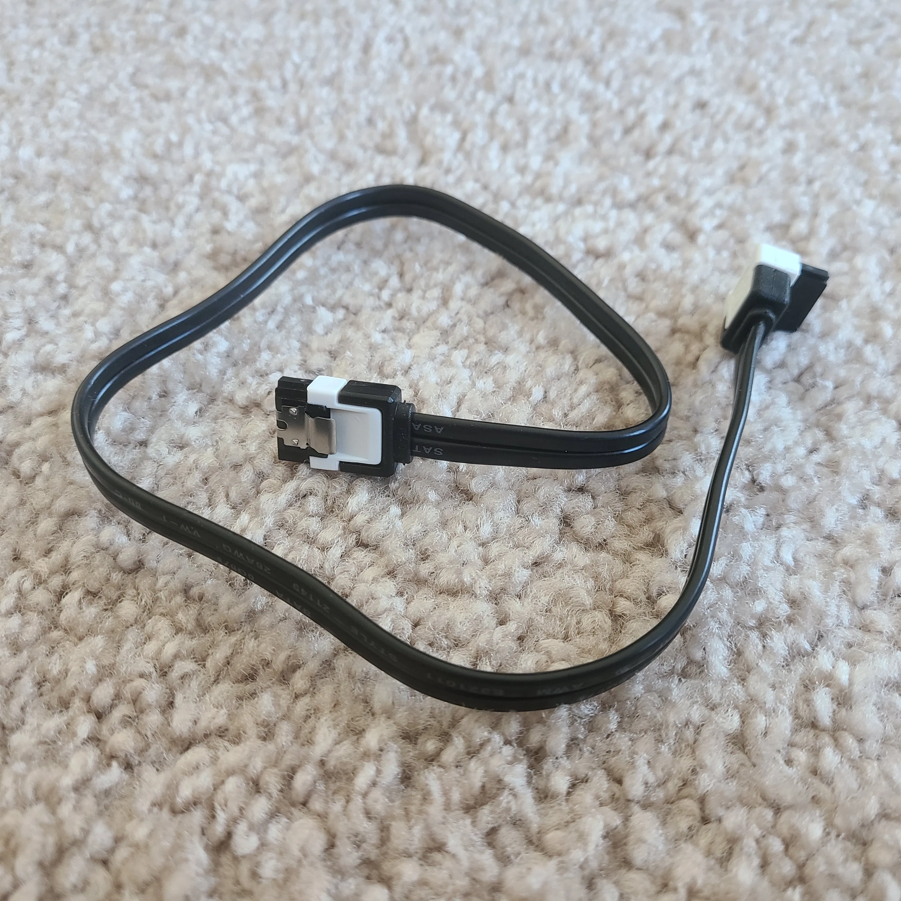 Original Asus SATA III 6.0GB/s cable with latch thumbnail