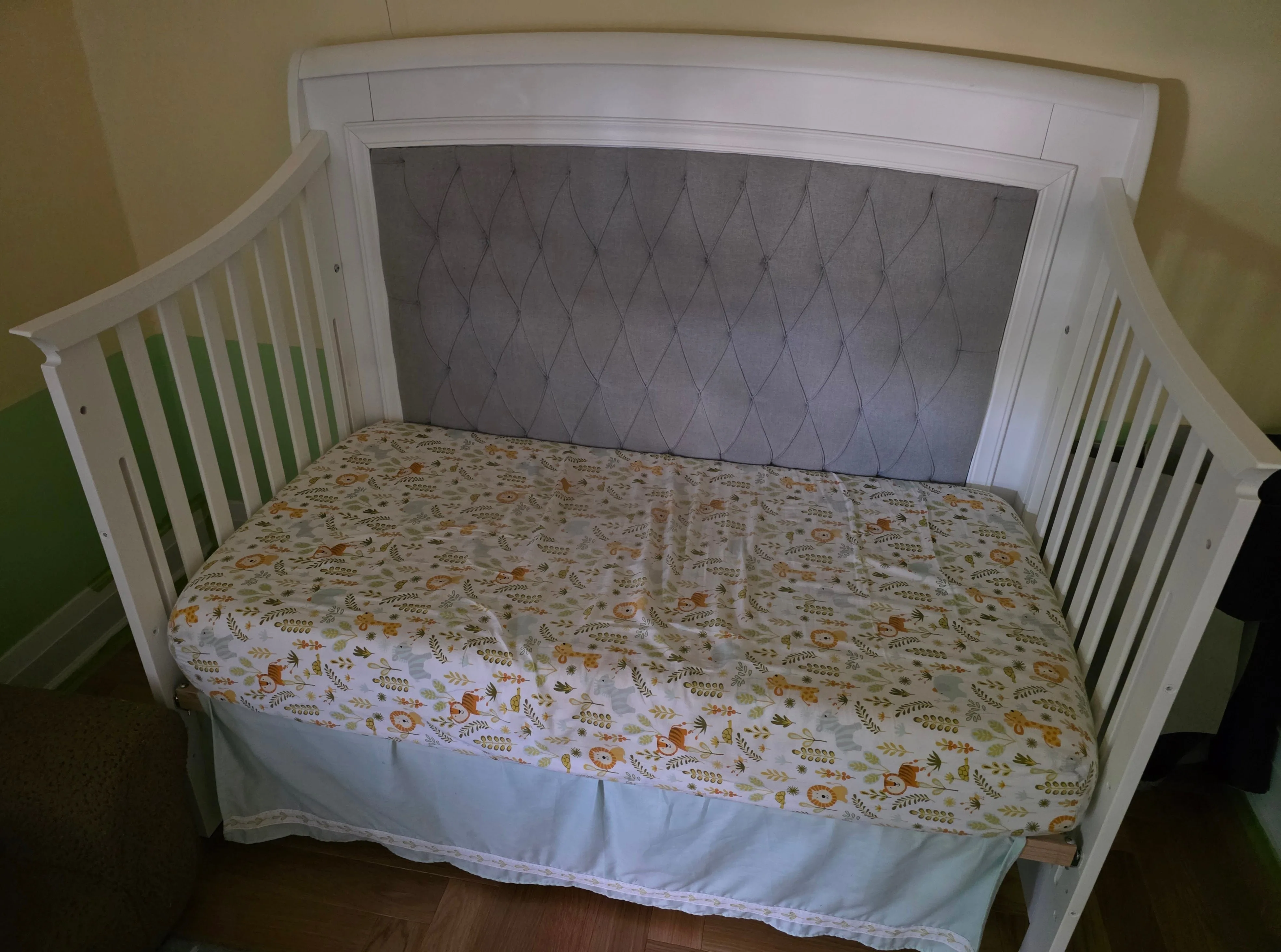 Natart Bella Greenguard Gold Certified Crib Canadian-made image indicator(4)