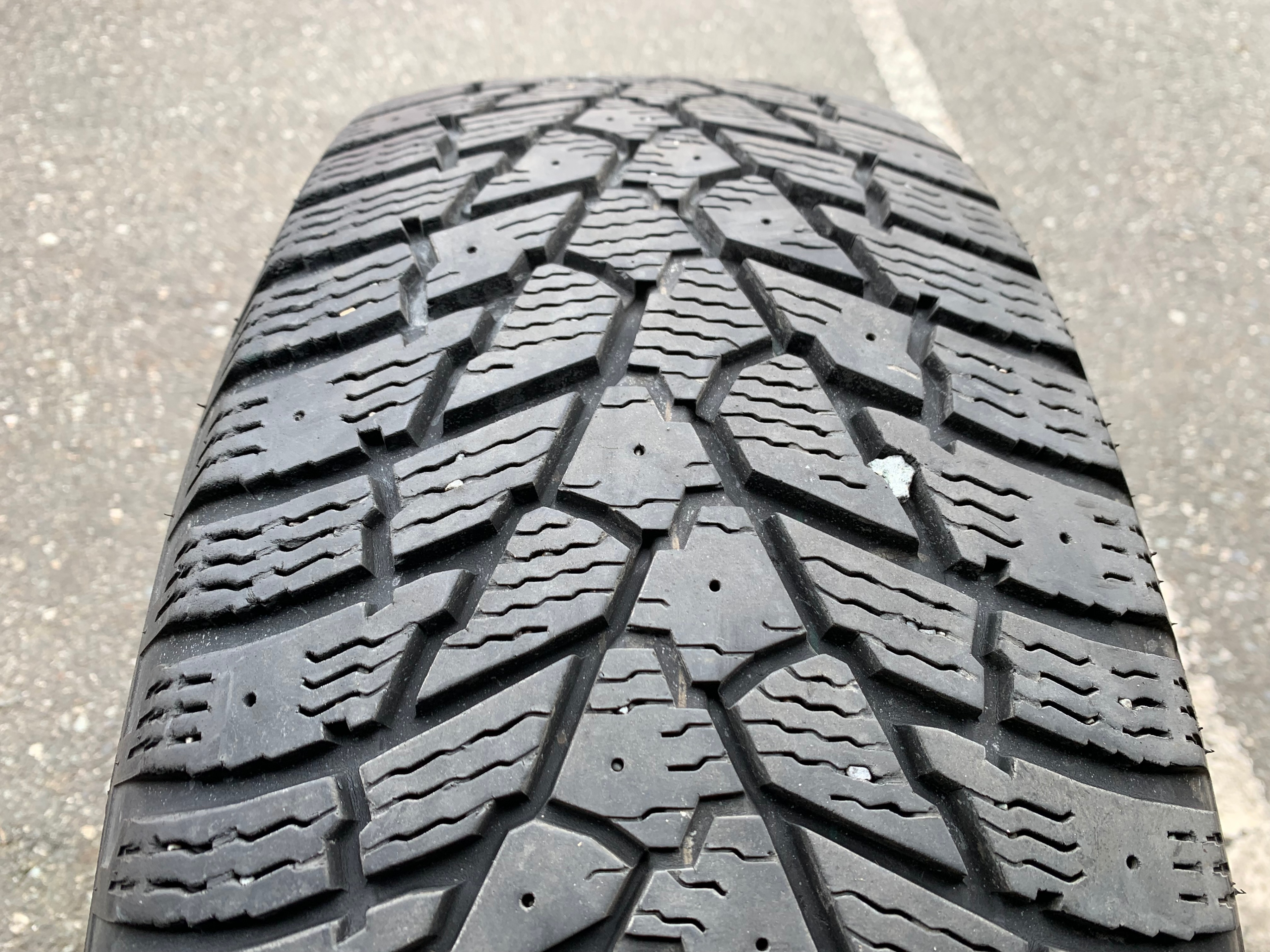 1 x single 235/60/18 M+S GT Radial Ice pro Suv 3 with 80% tread - photo 4
