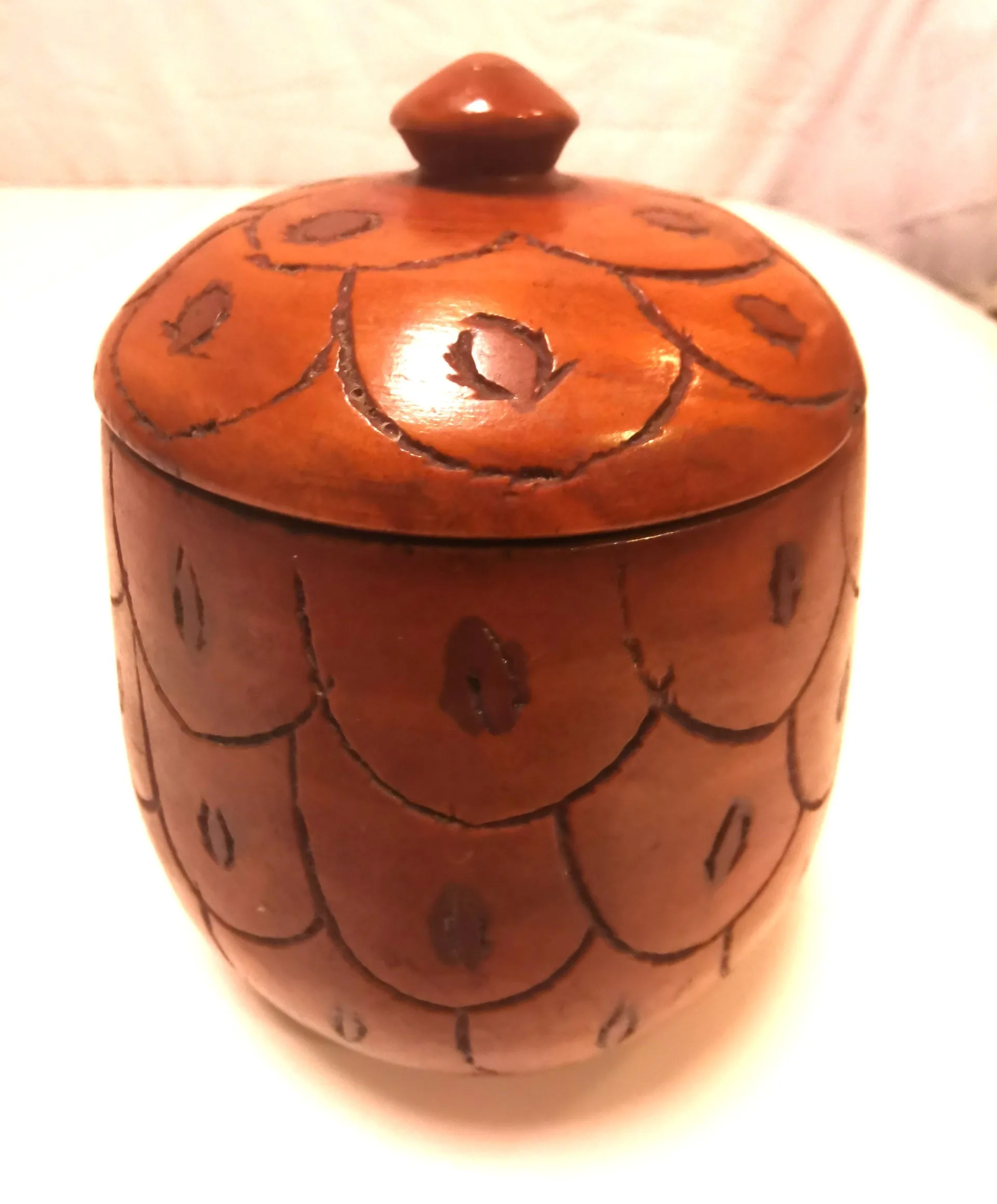 Acorn Hardwood Lidded Container Hand Carved Vintage image indicator(9)