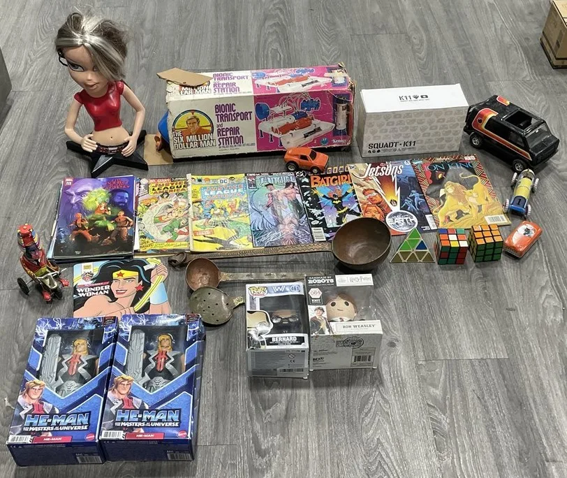Misc Vintage Collectibles – Toys, Comics, Figures, Tin Cars thumbnail